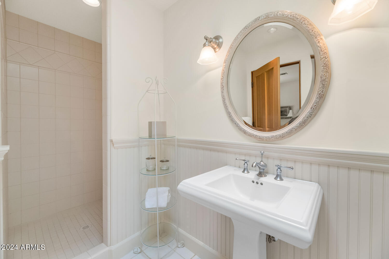 3500 E LINCOLN Drive # 15