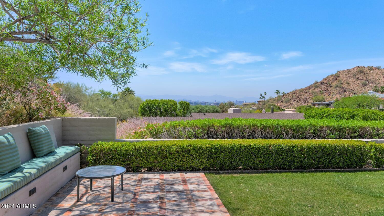 3500 E LINCOLN Drive # 15