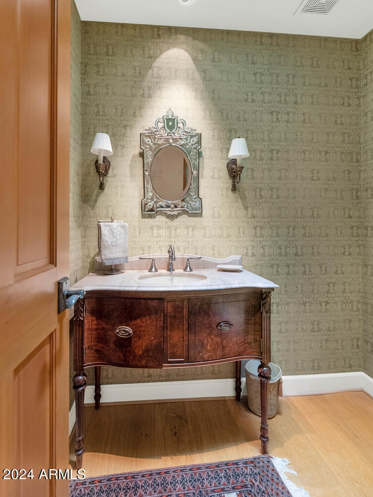 3500 E LINCOLN Drive # 15