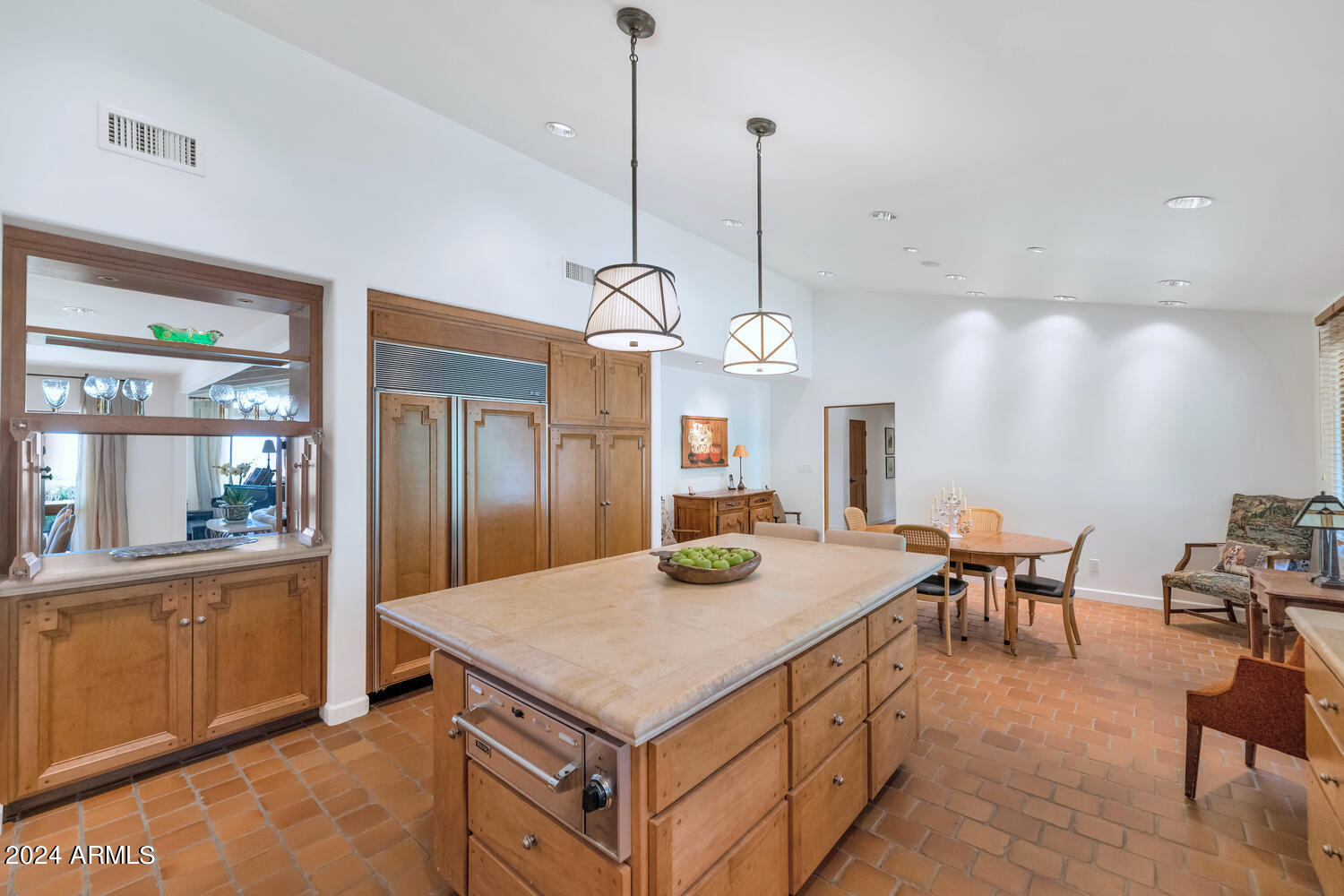 3500 E LINCOLN Drive # 15