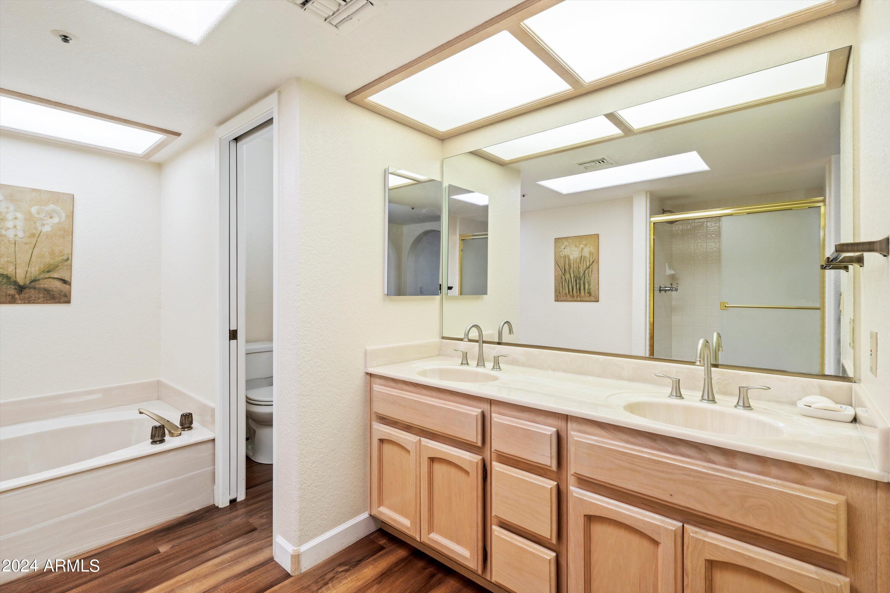 10505 E Cinnabar Avenue