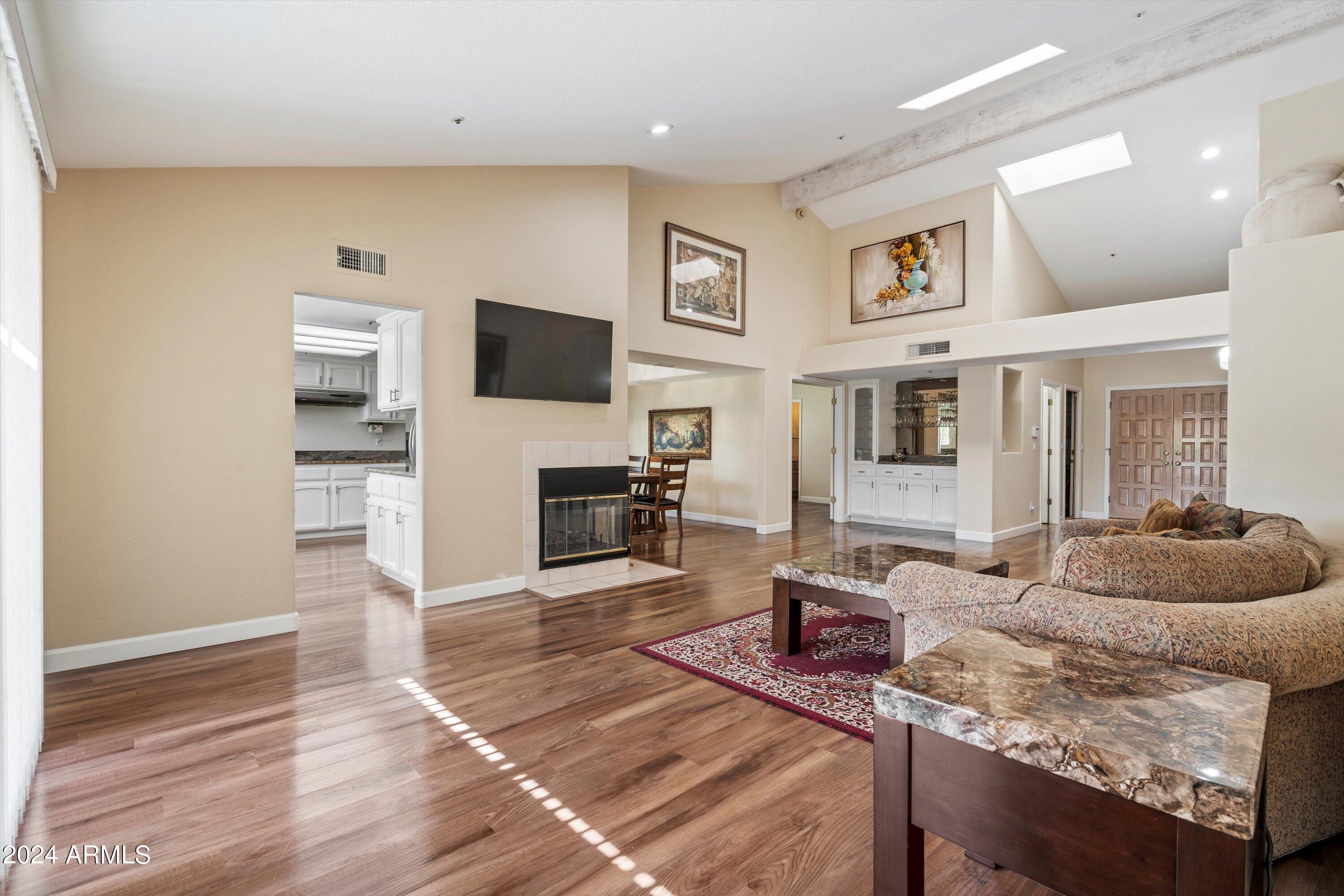 10505 E Cinnabar Avenue