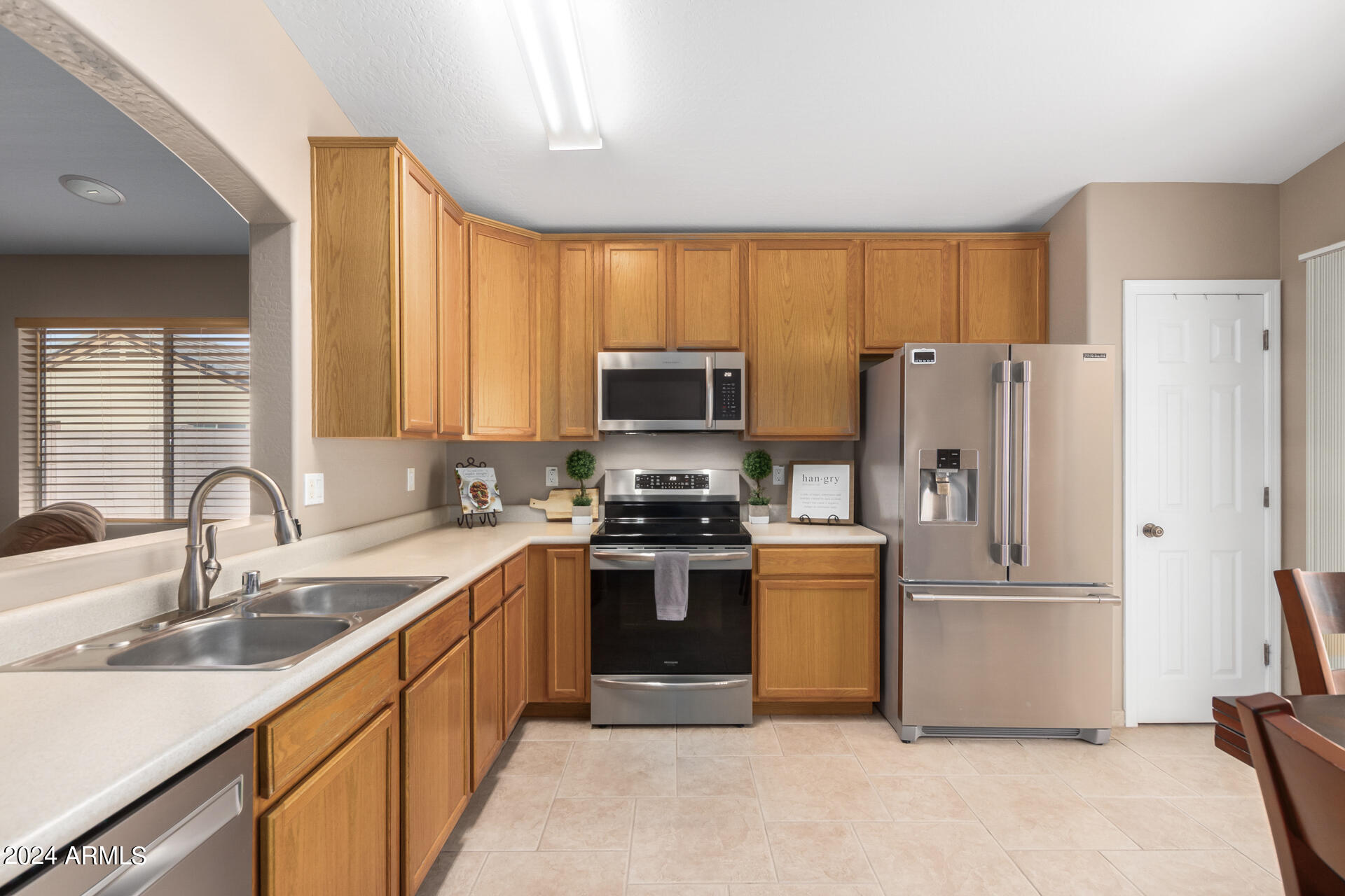 10523 E CALYPSO Avenue