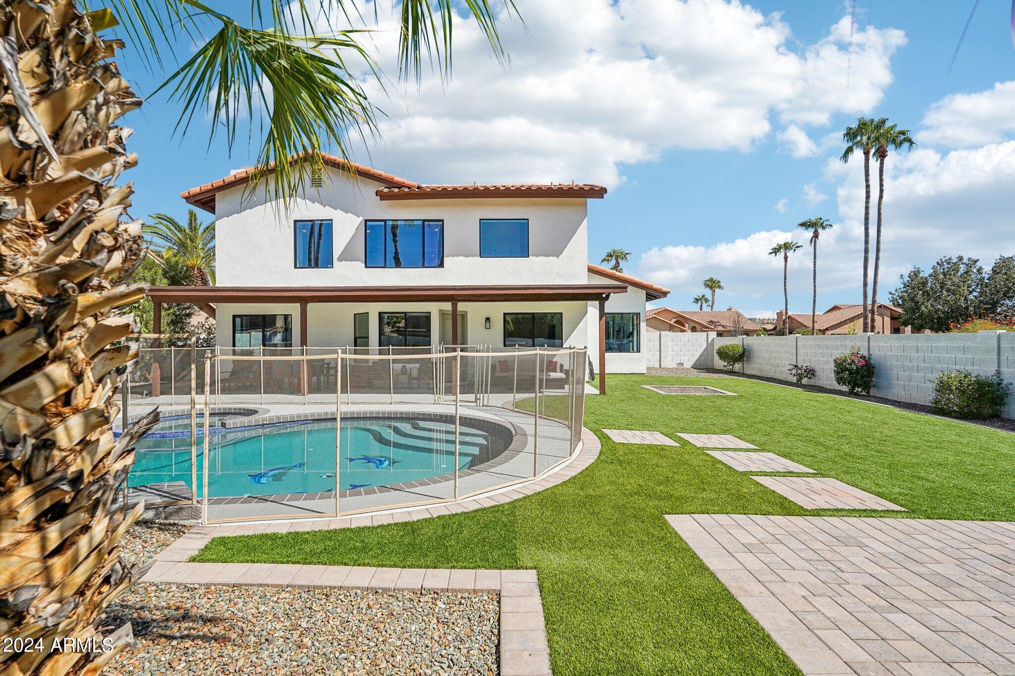 5347 E MICHELLE Drive