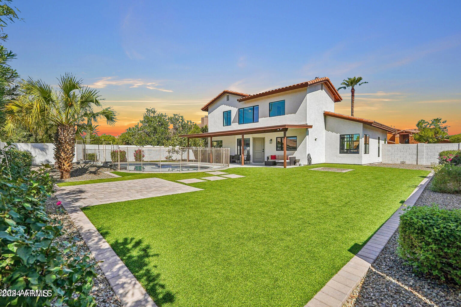 5347 E MICHELLE Drive