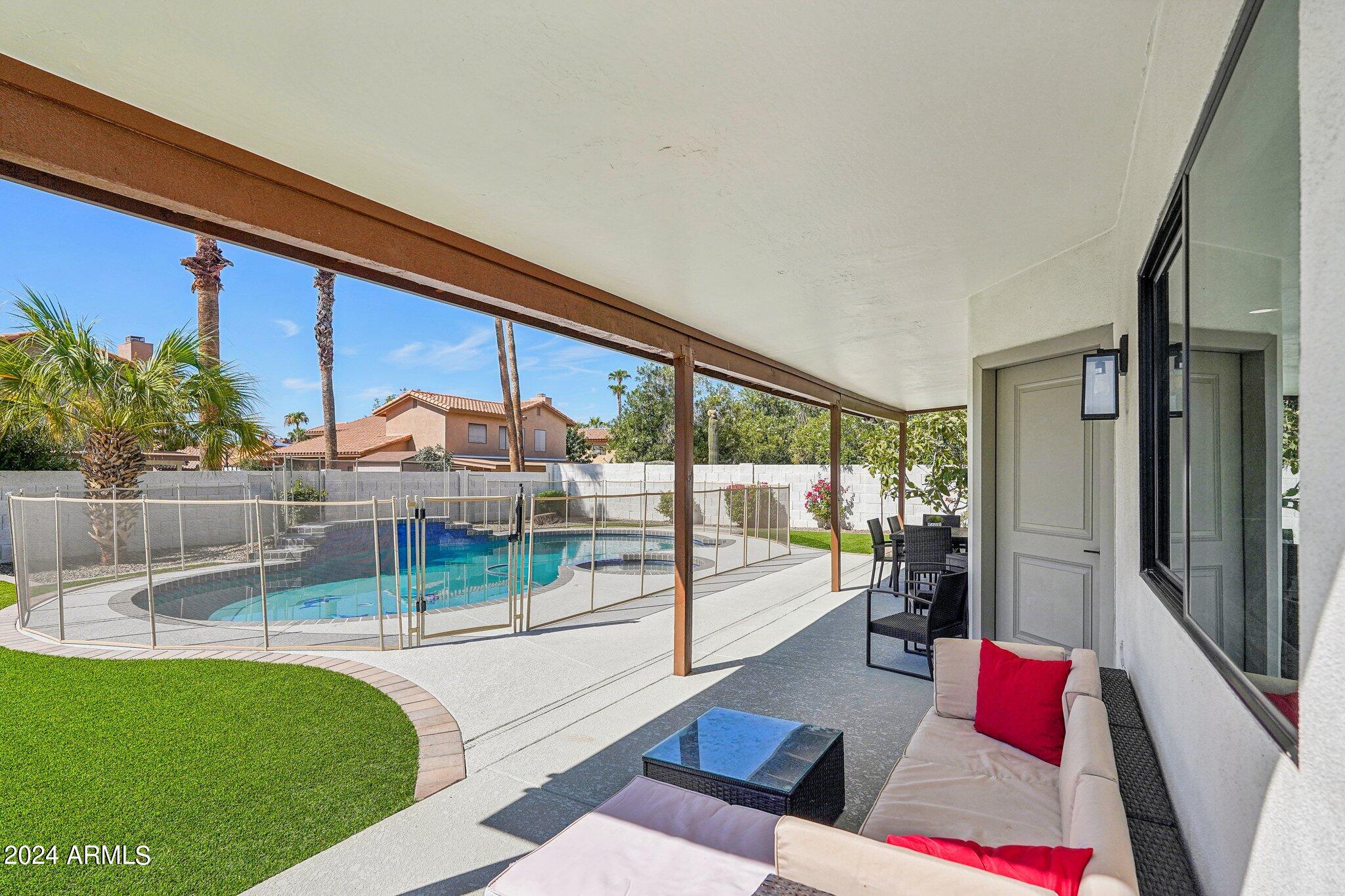 5347 E MICHELLE Drive