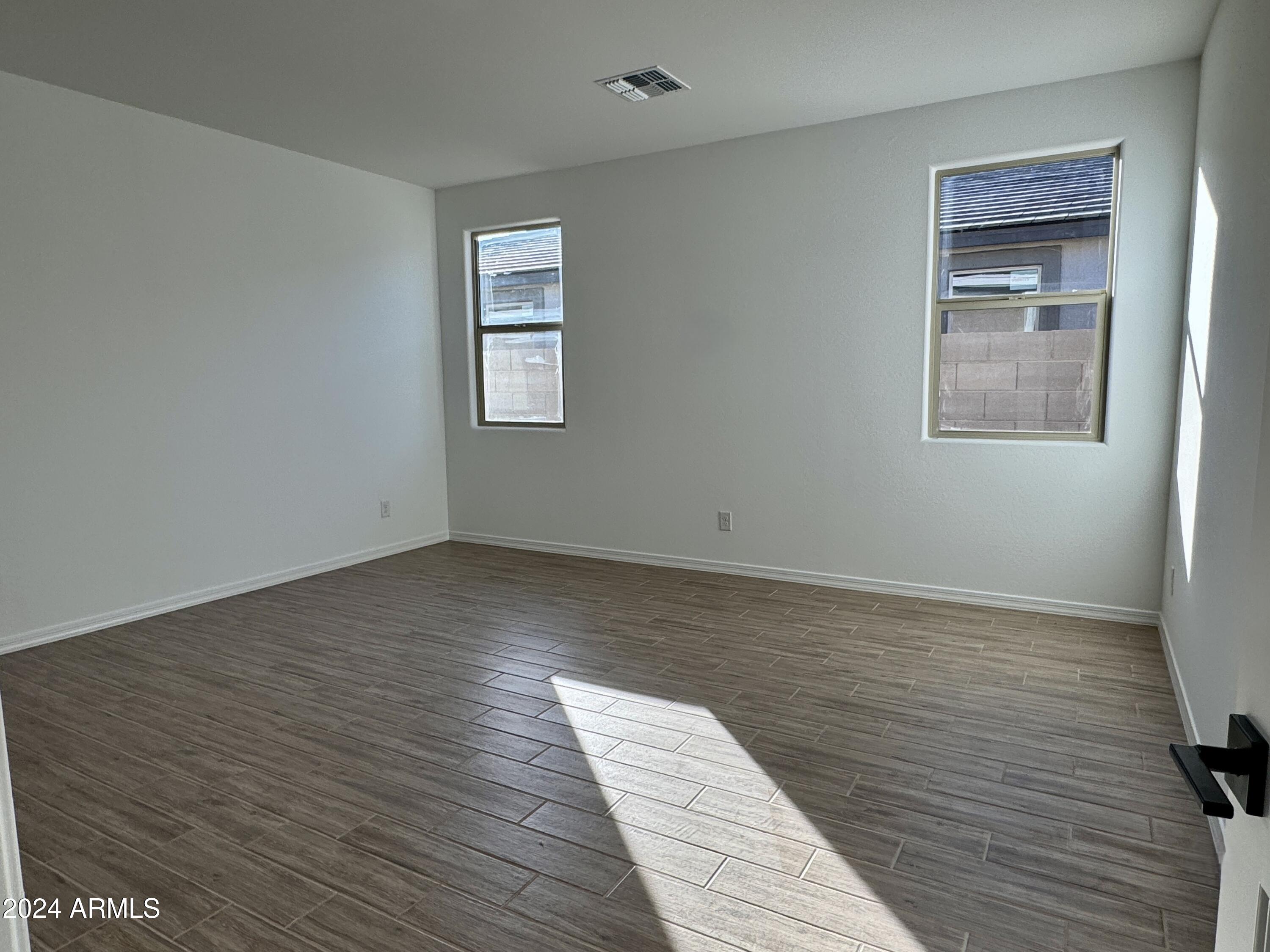 5541 W SUMMERSIDE Road