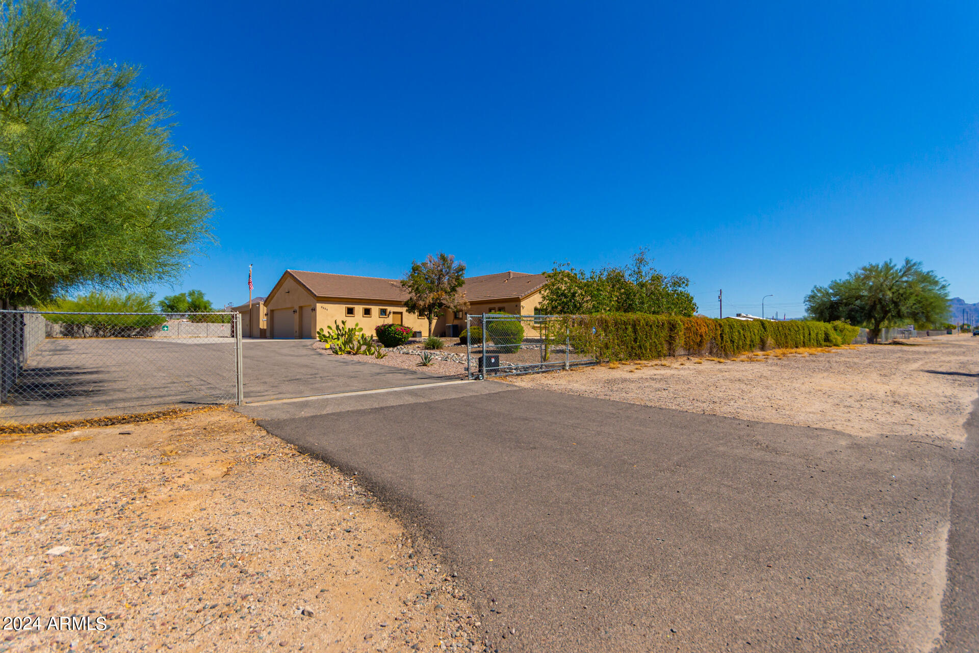 9834 E ADOBE Road