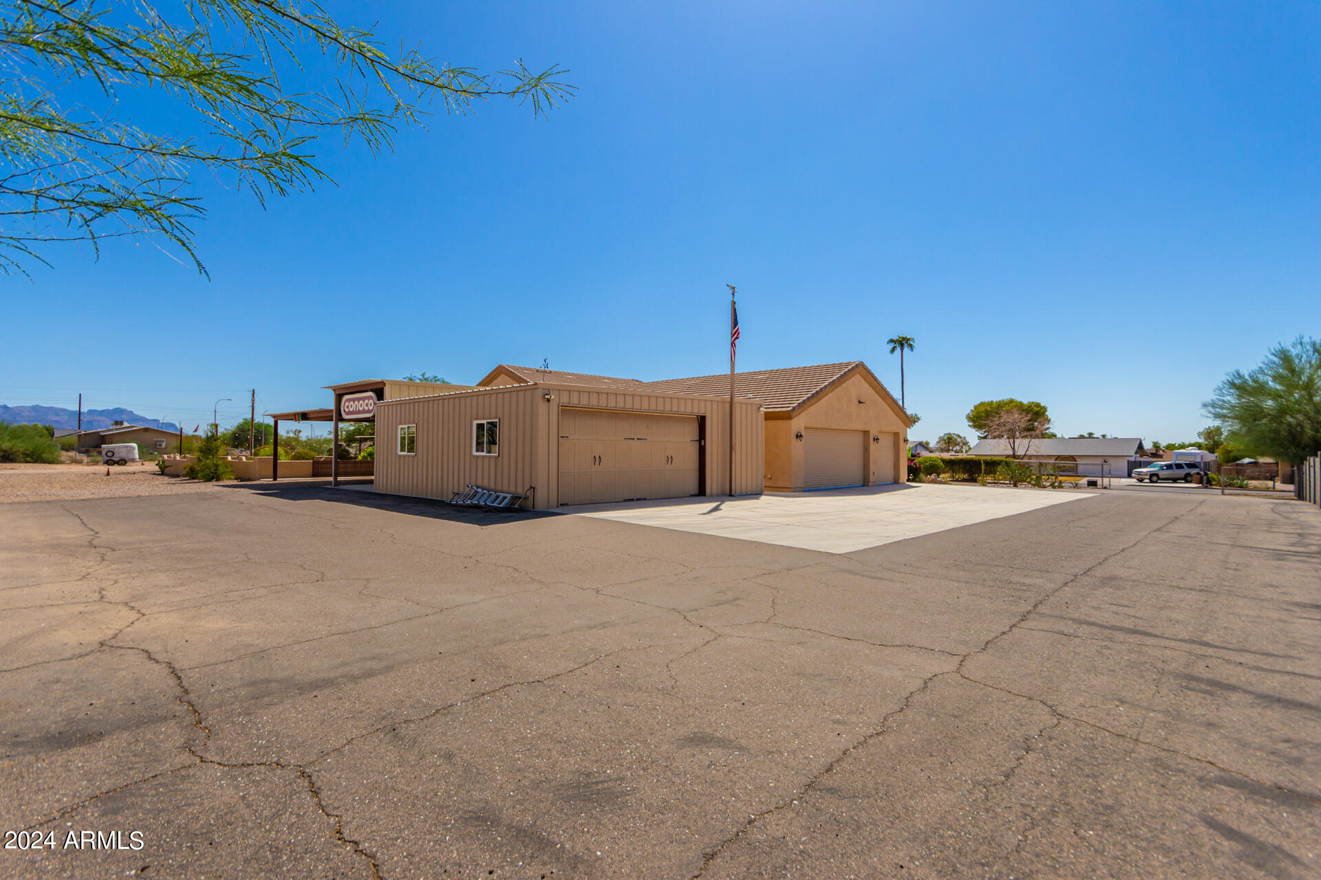 9834 E ADOBE Road