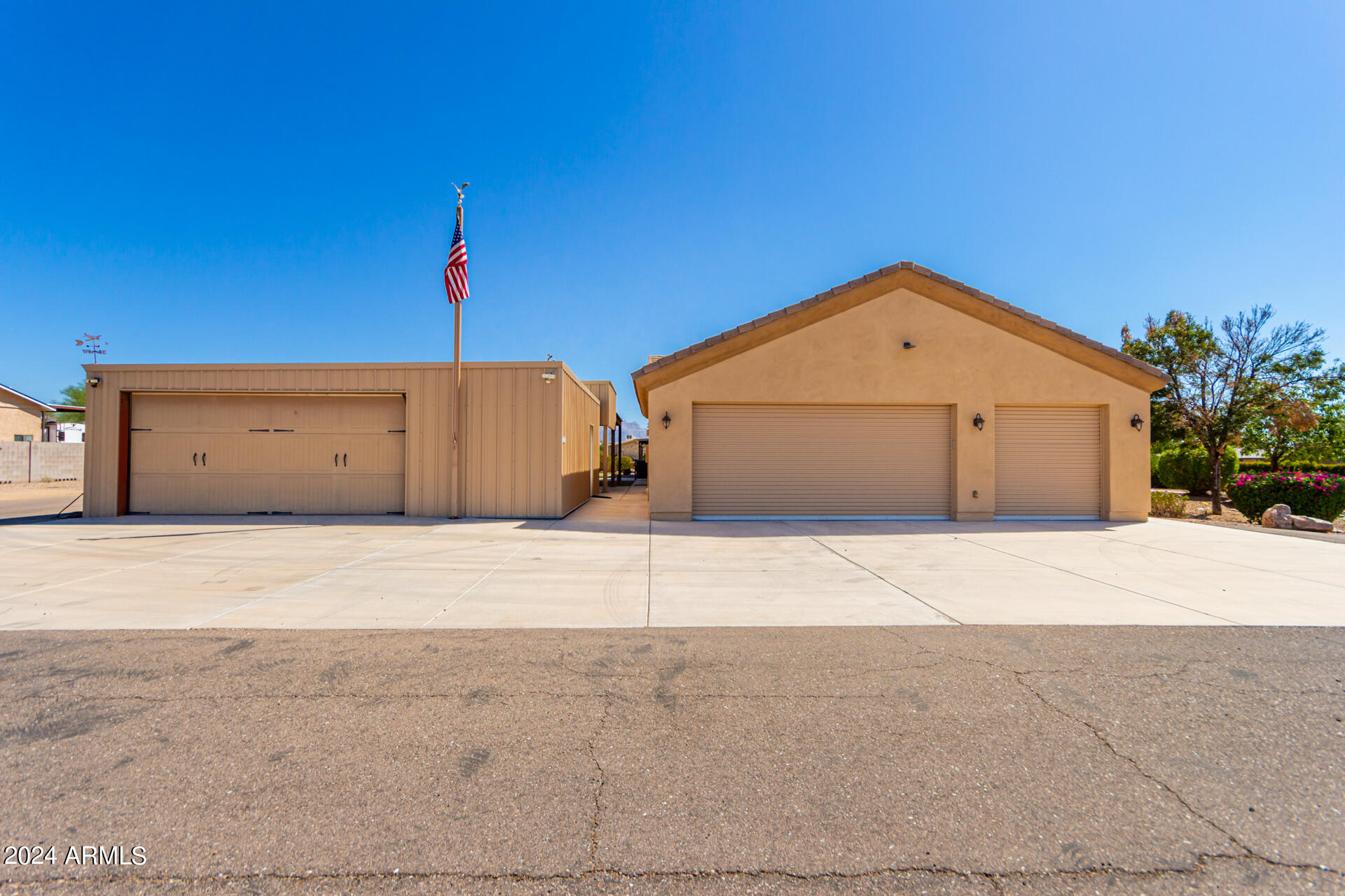 9834 E ADOBE Road