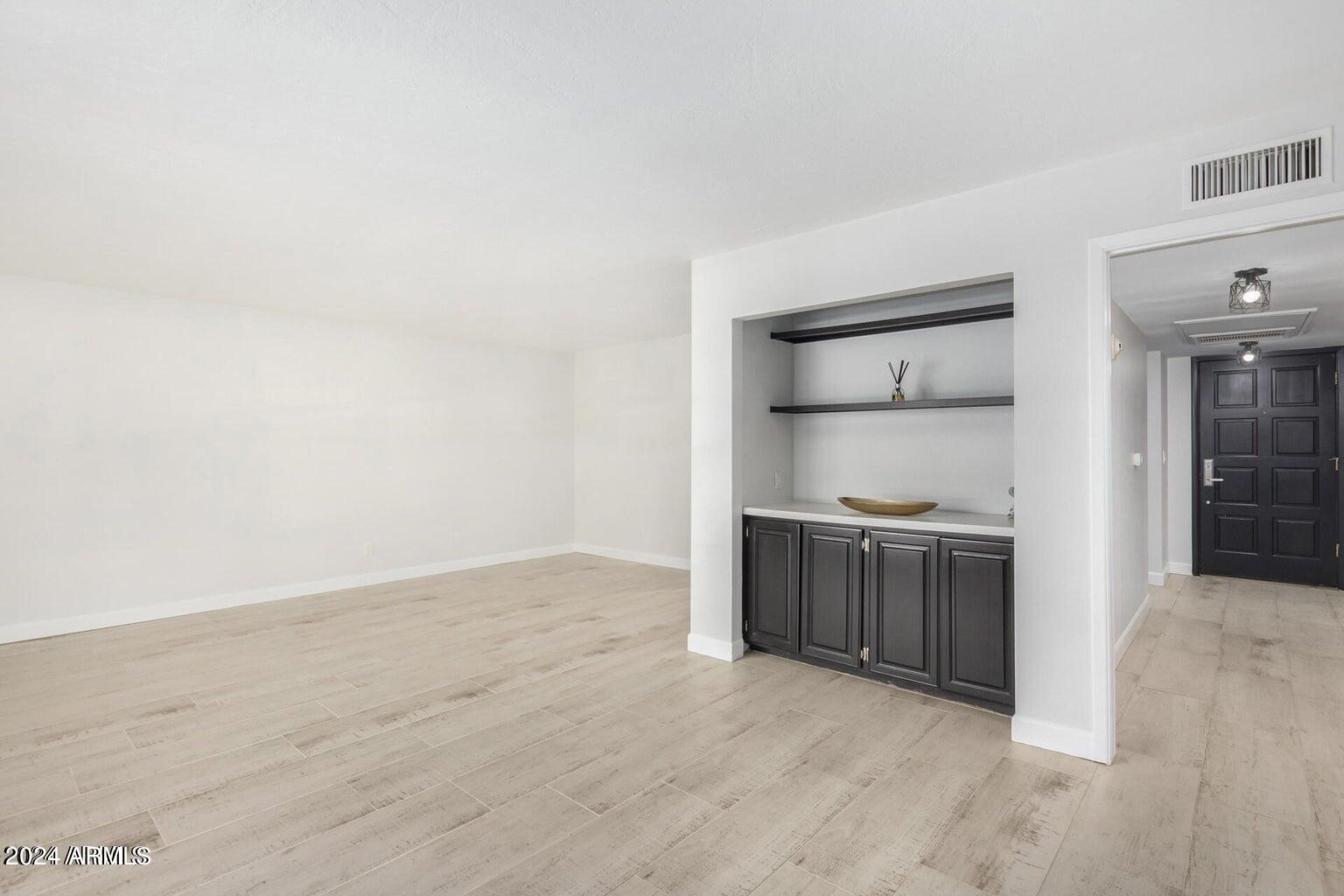 5124 N 31ST Place # 528