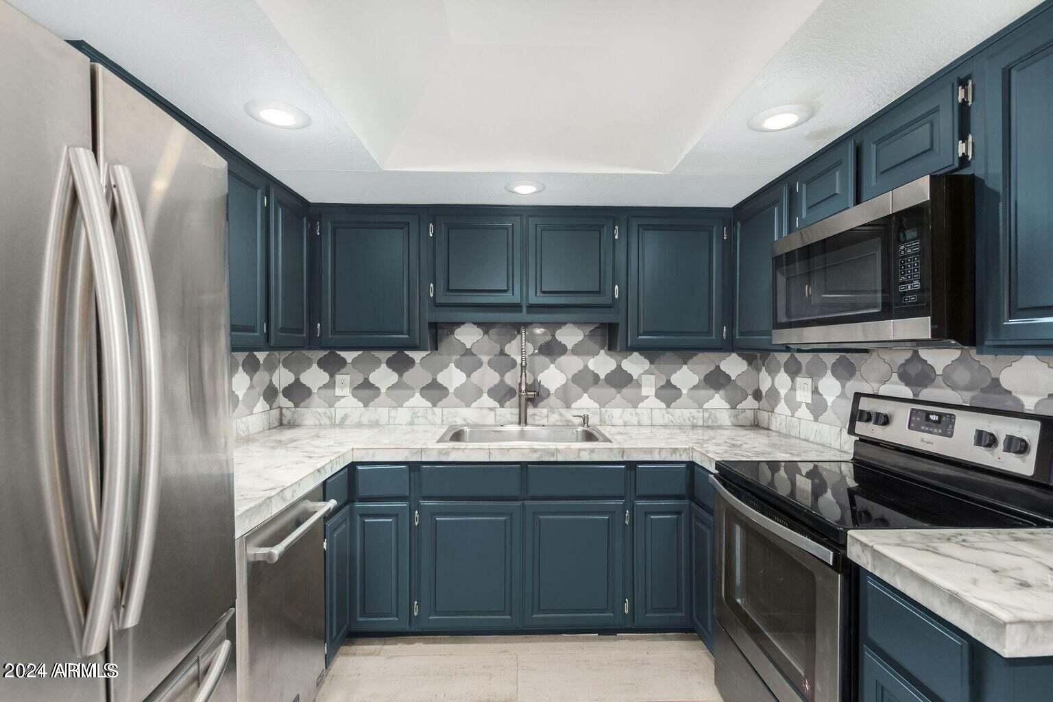 5124 N 31ST Place # 528