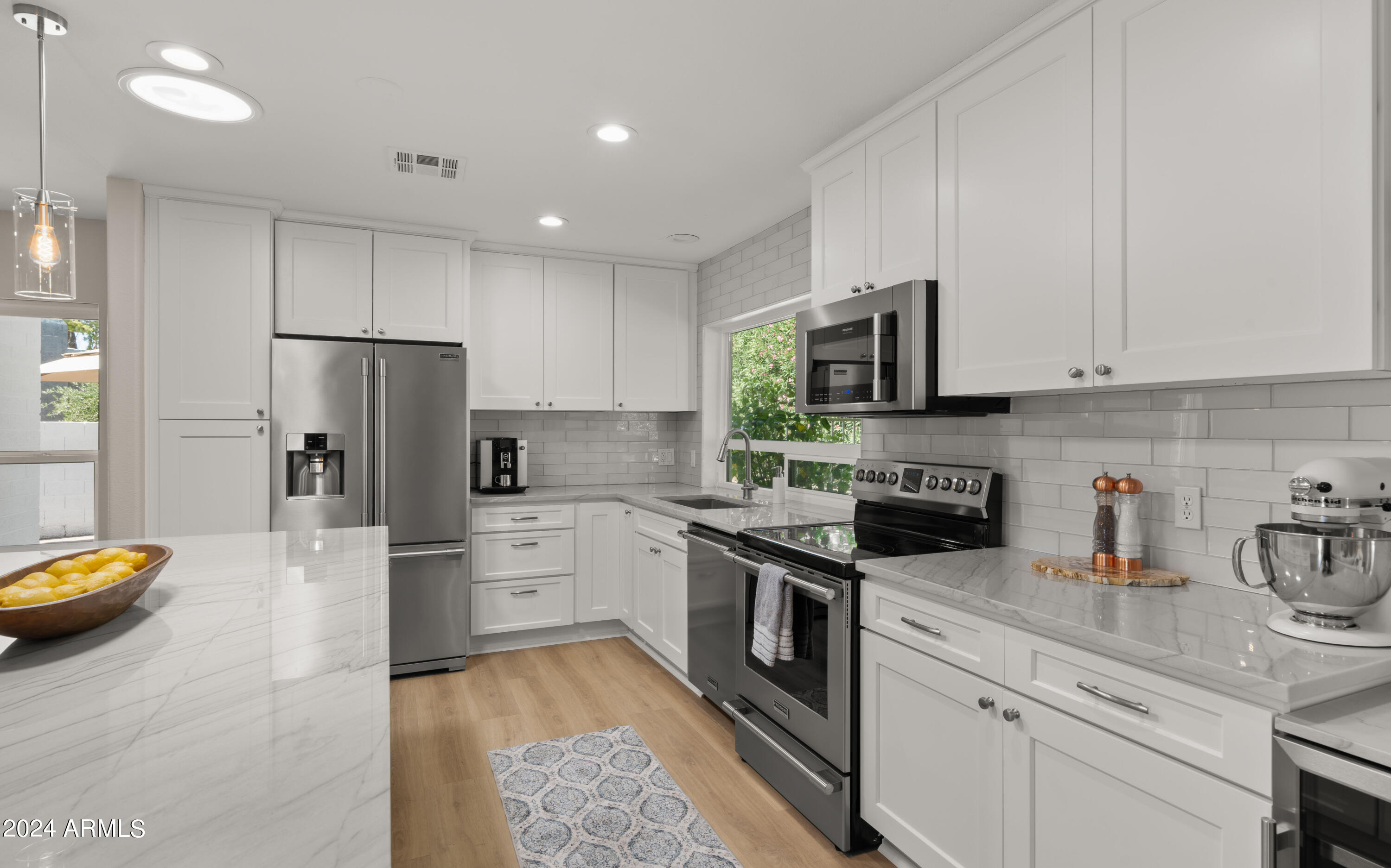 5526 N 79TH Place