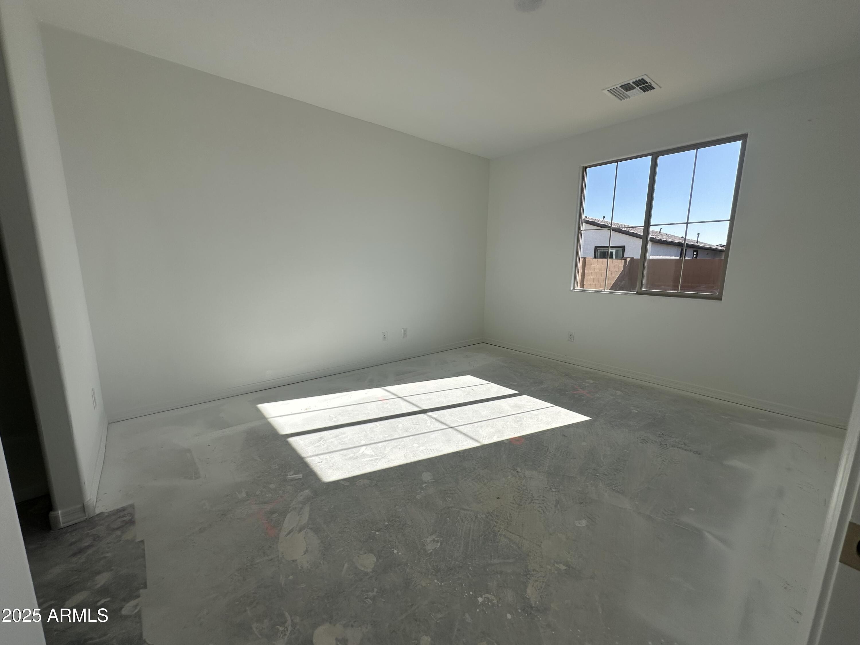 22857 E ROUNDUP Way