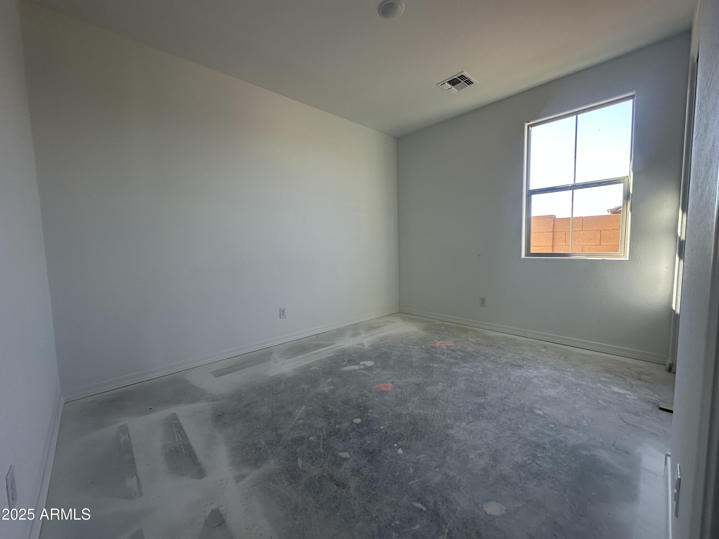 22857 E ROUNDUP Way