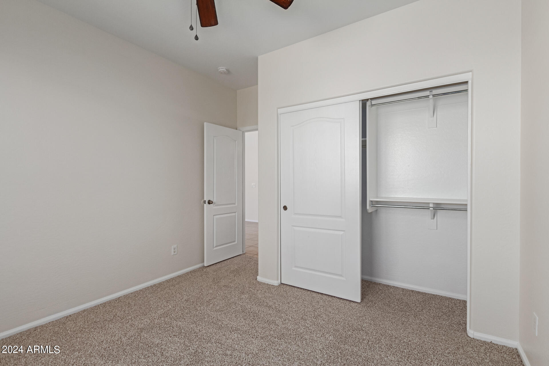 40752 W ROBBINS Drive