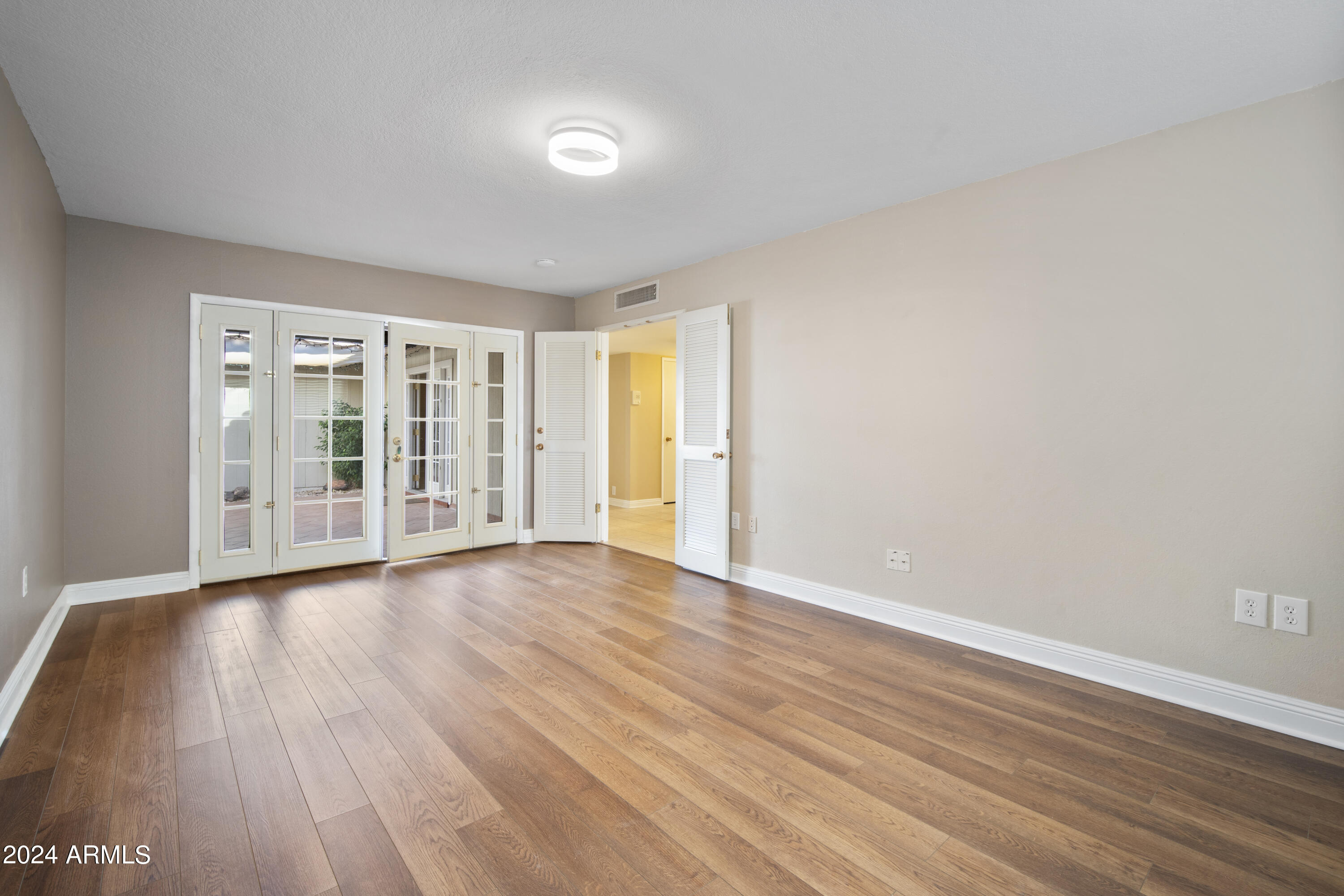 10101 W CAMEO Drive