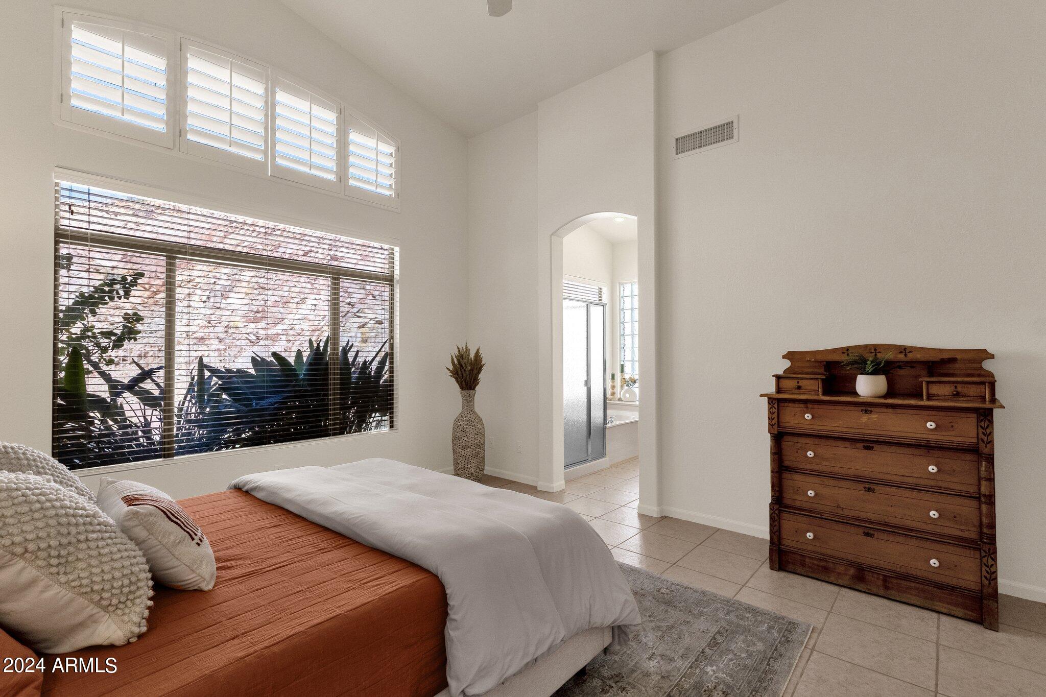 6334 E VIEWMONT Drive # 46