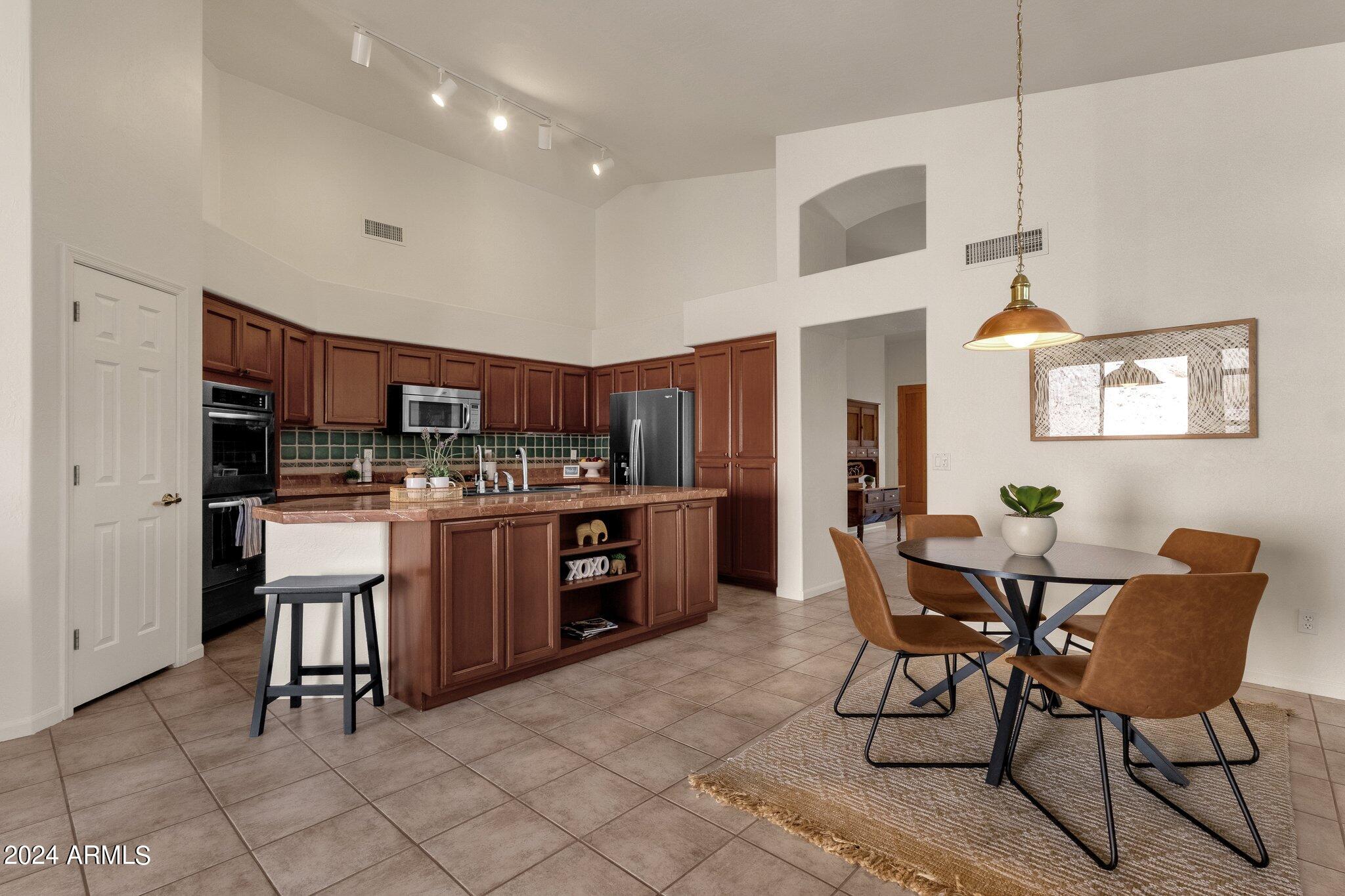 6334 E VIEWMONT Drive # 46