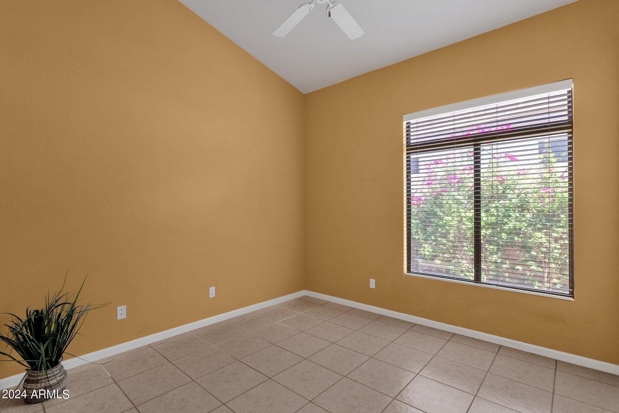 6334 E VIEWMONT Drive # 46