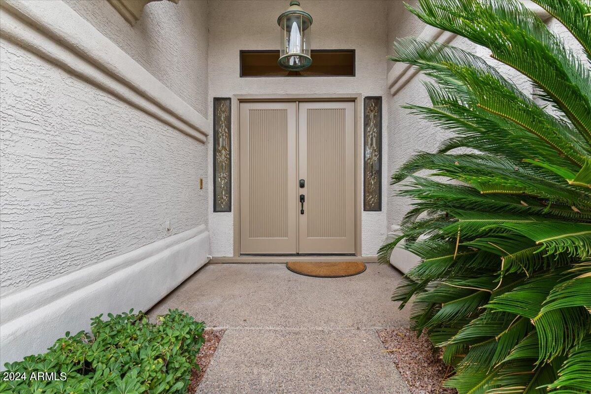 1227 E JEANINE Drive