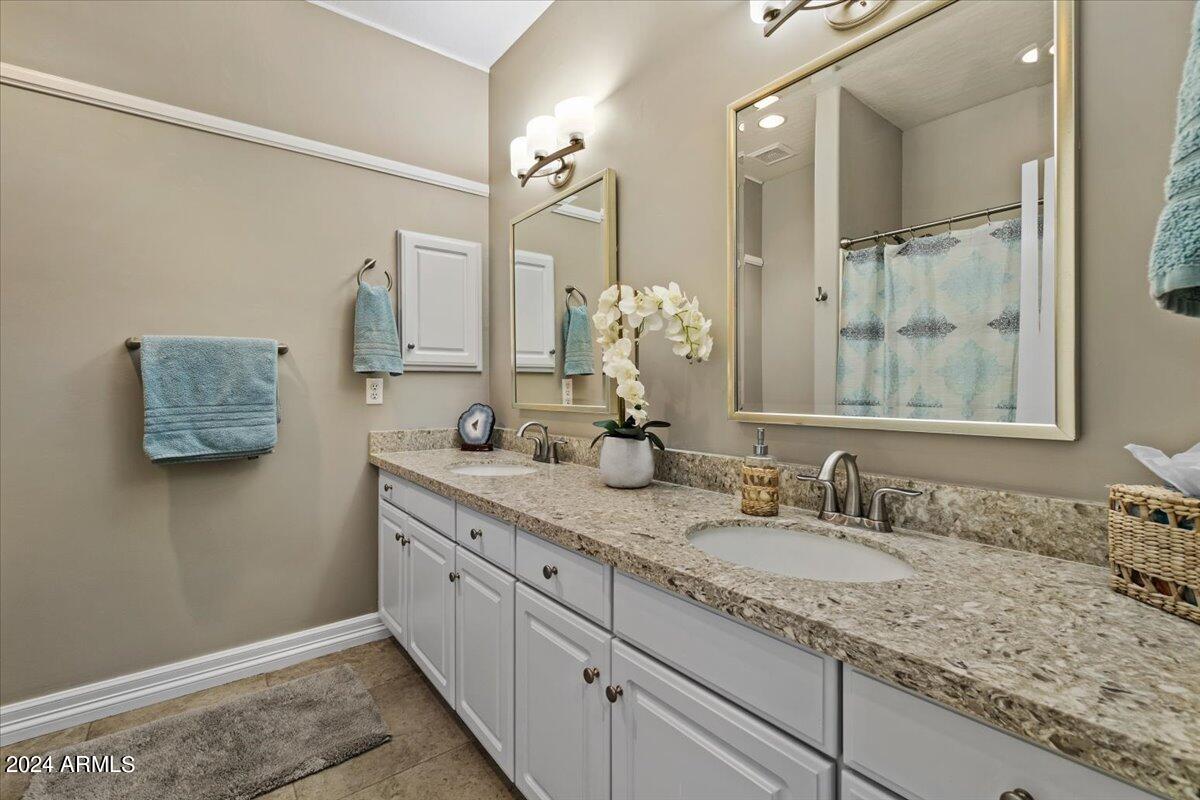 1227 E JEANINE Drive