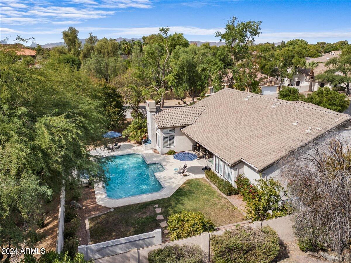 1227 E JEANINE Drive