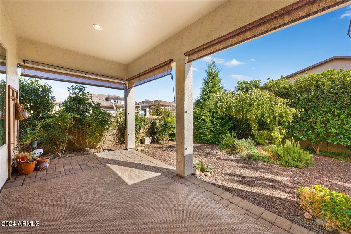 1569 N RANGE VIEW Circle