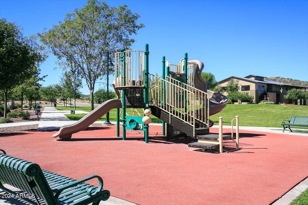 1569 N RANGE VIEW Circle