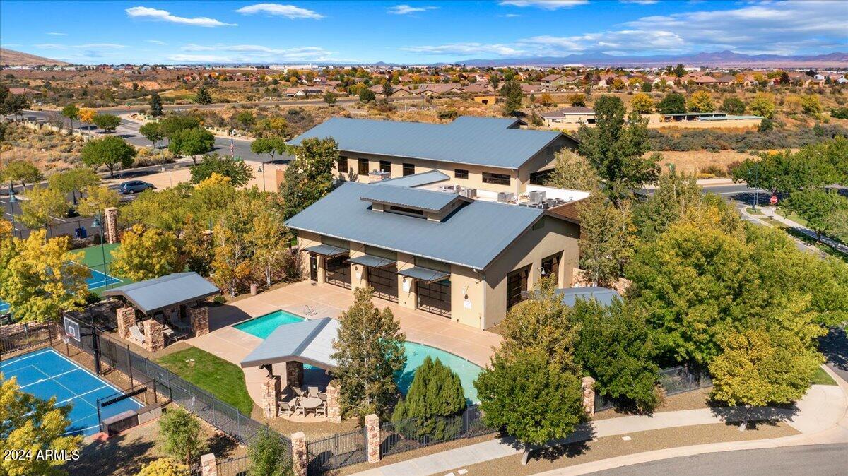 1569 N RANGE VIEW Circle