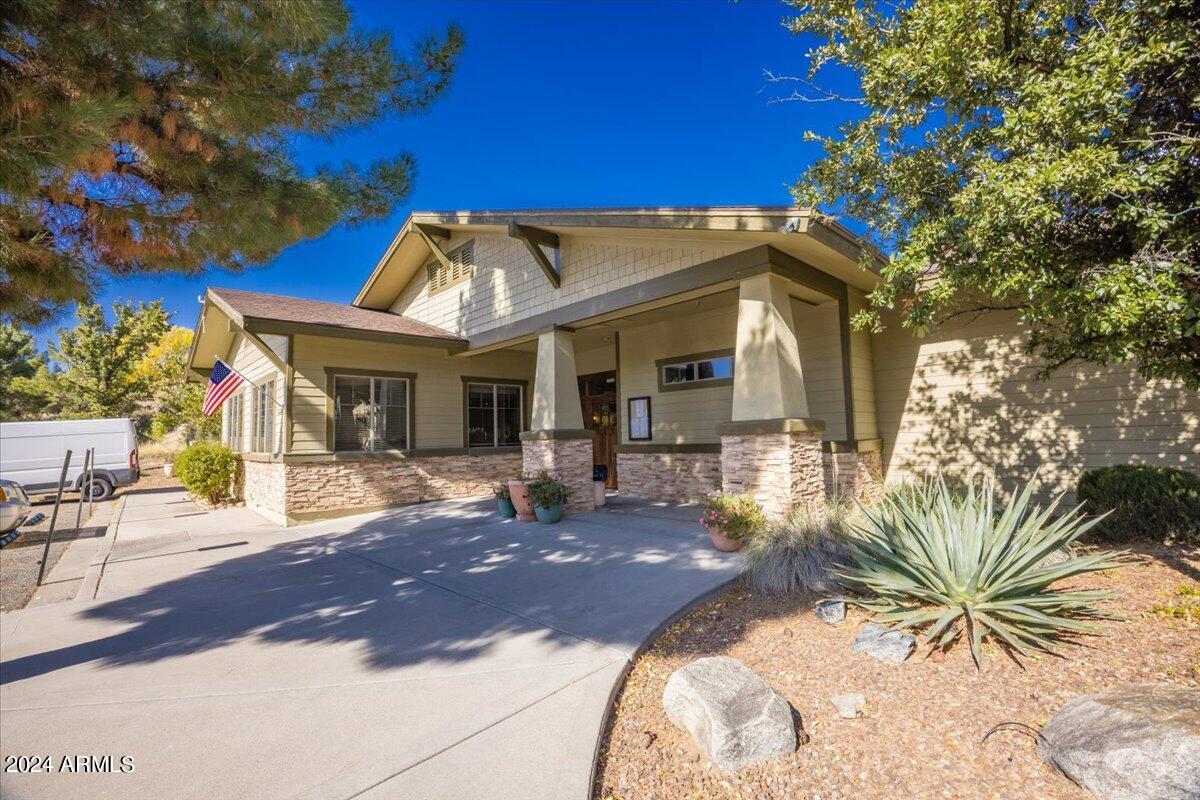 1569 N RANGE VIEW Circle