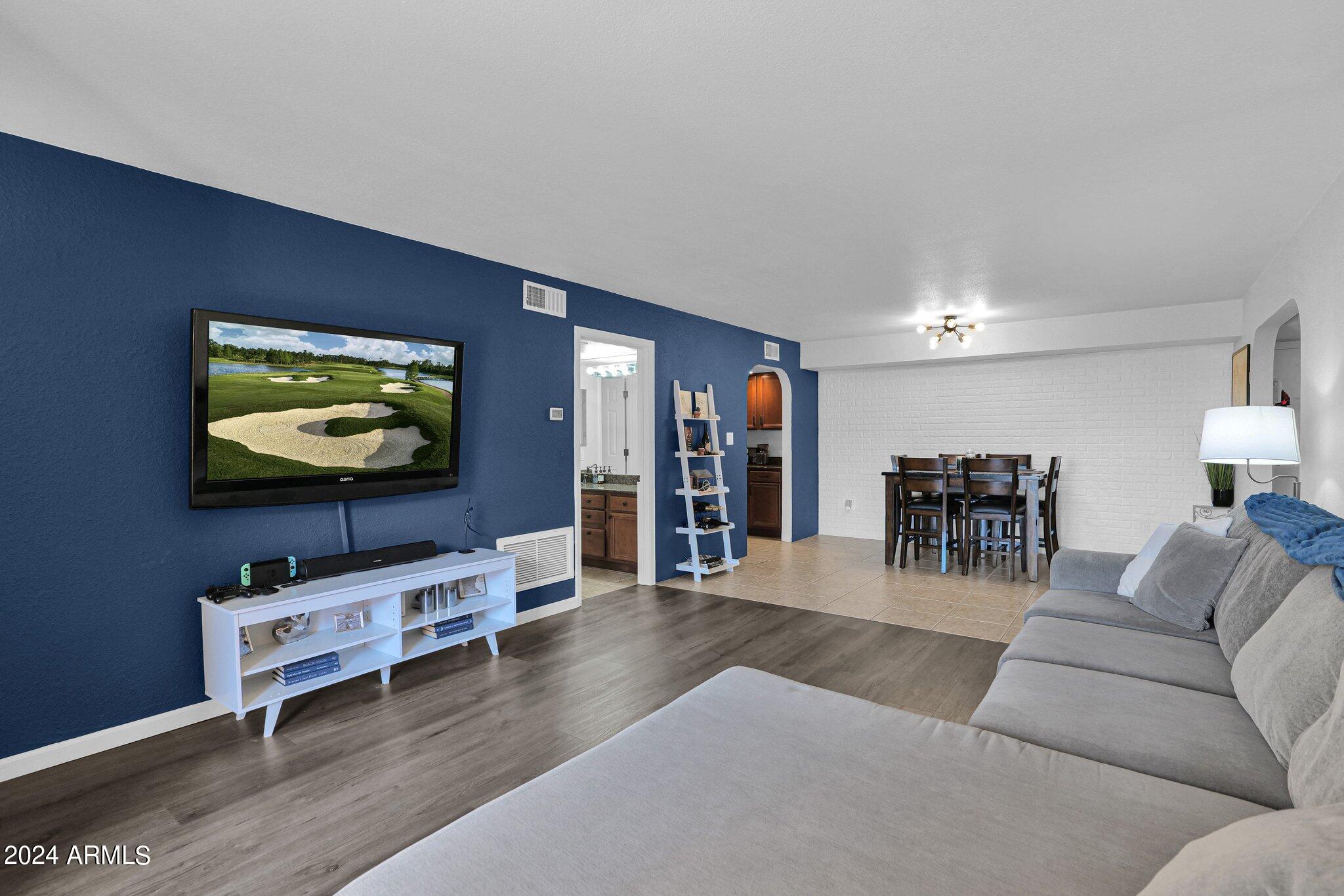 8500 E INDIAN SCHOOL Road # 106