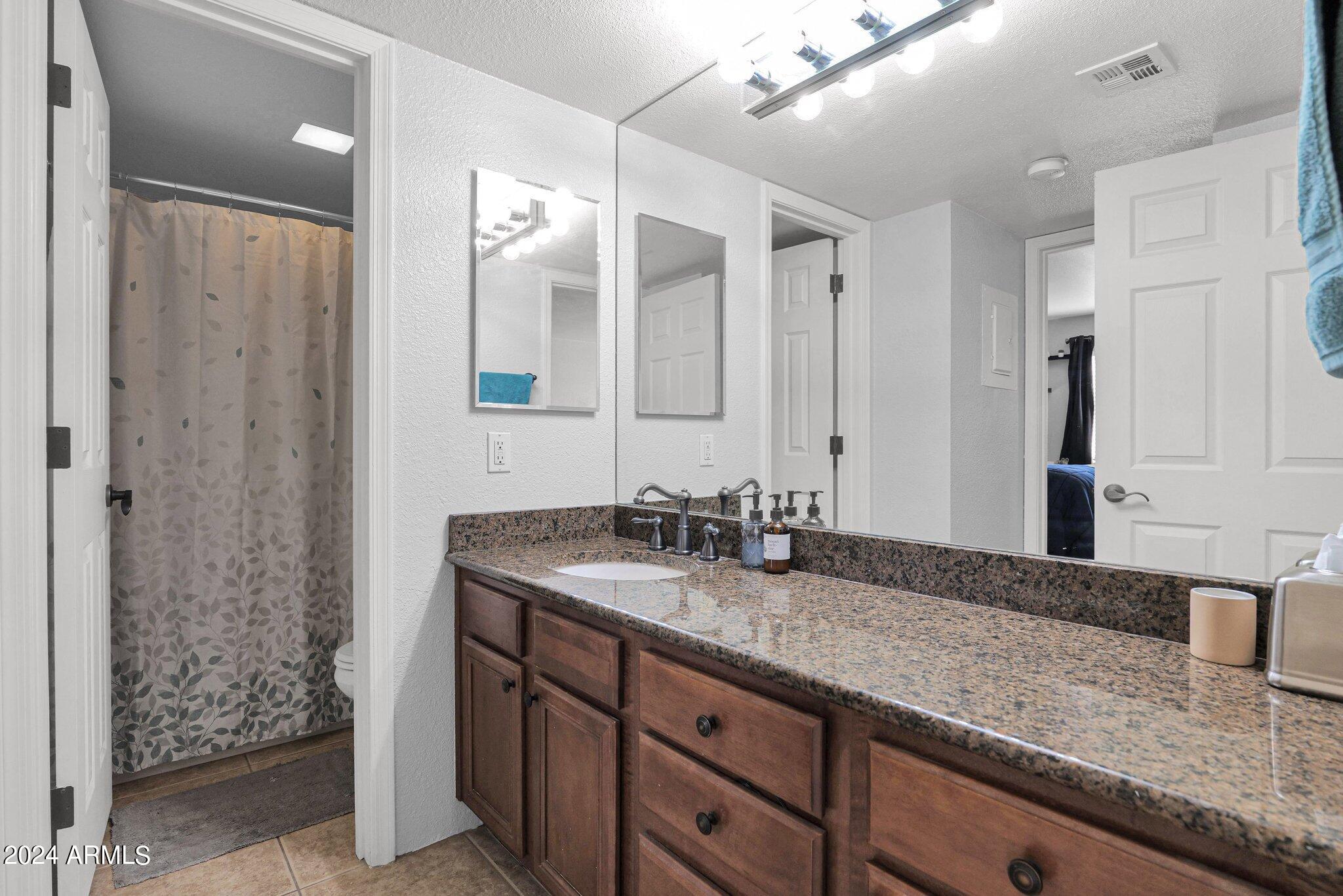 8500 E INDIAN SCHOOL Road # 106