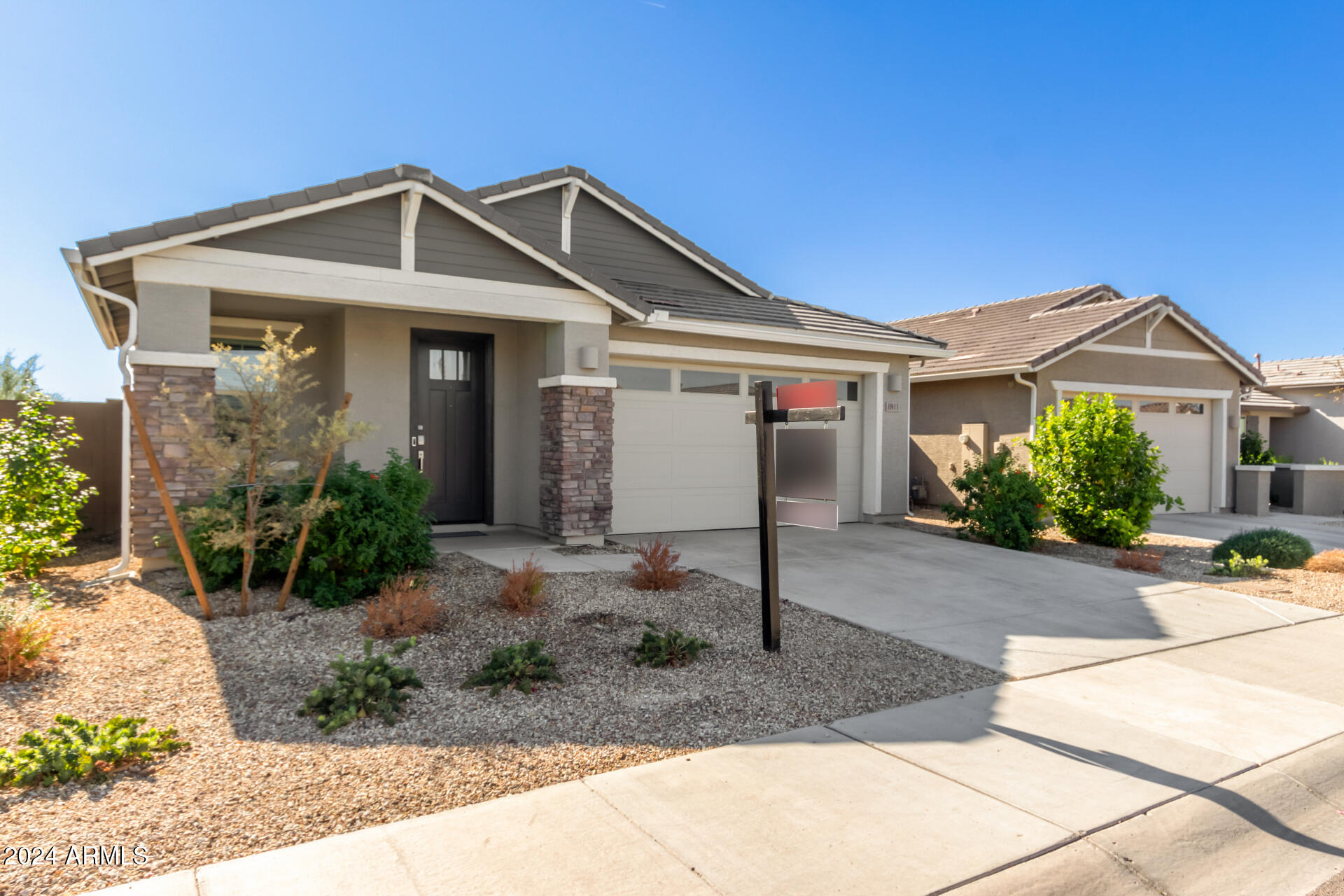 8911 W SOLANO Drive