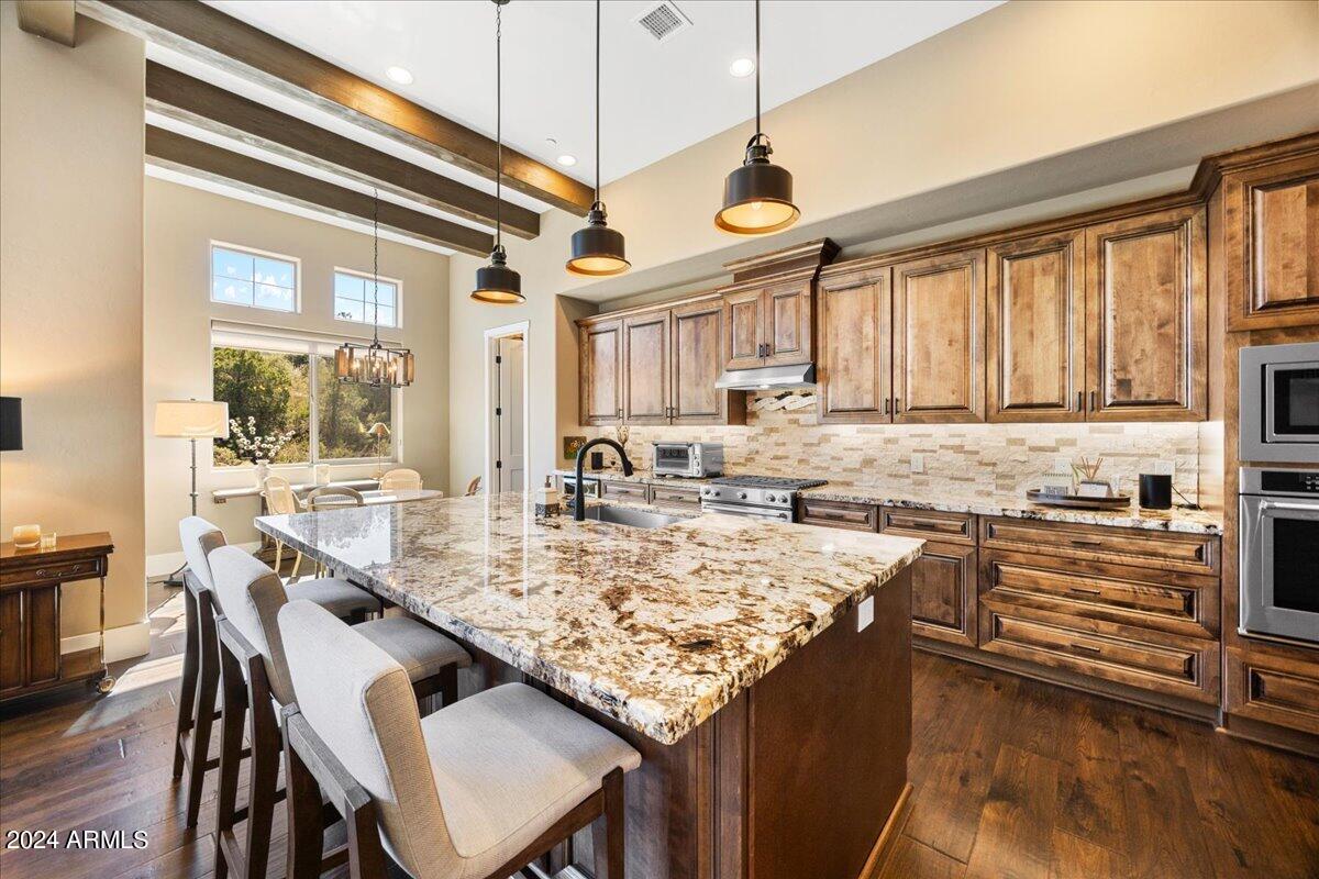 1615 STONEY Lane
