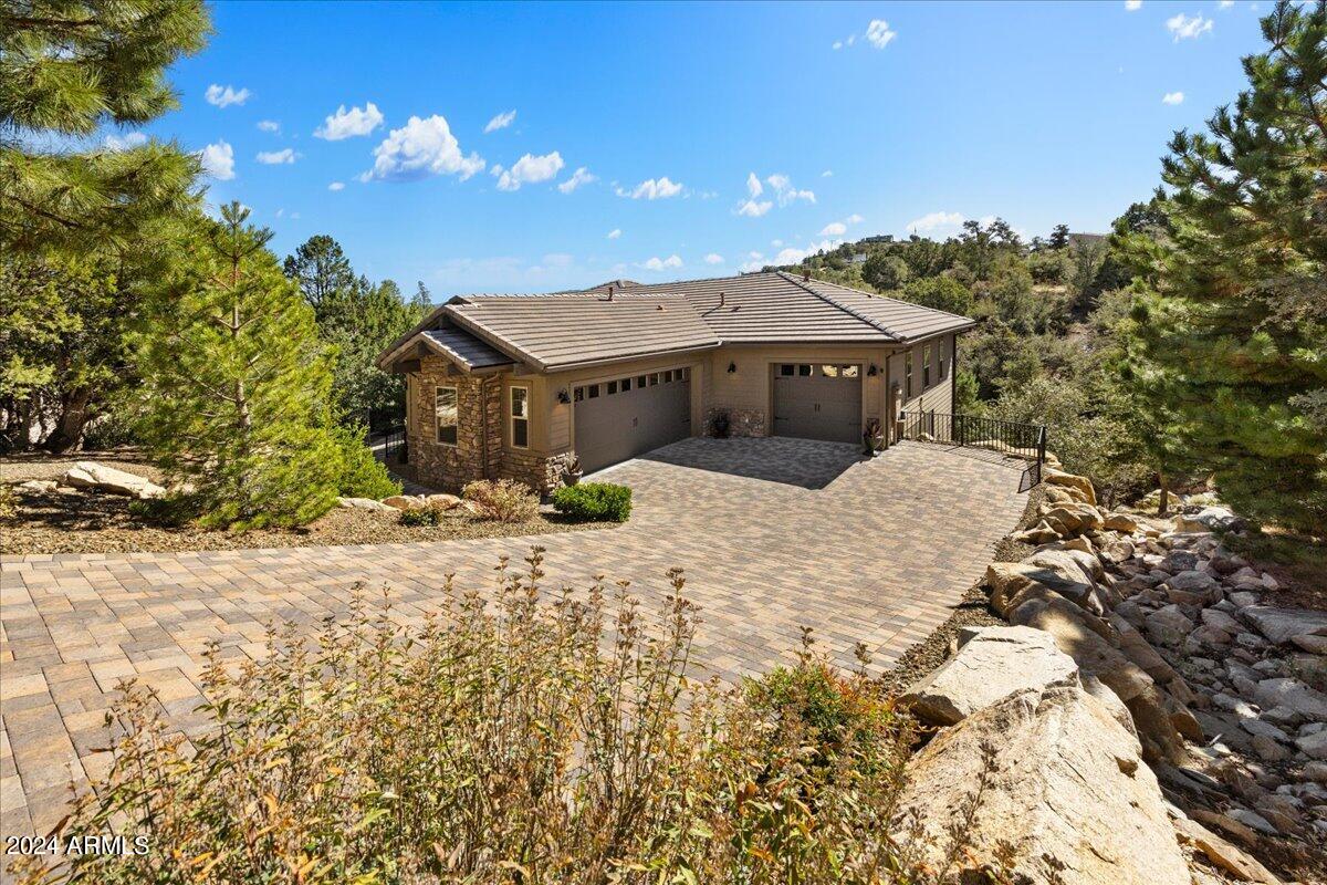 1615 STONEY Lane
