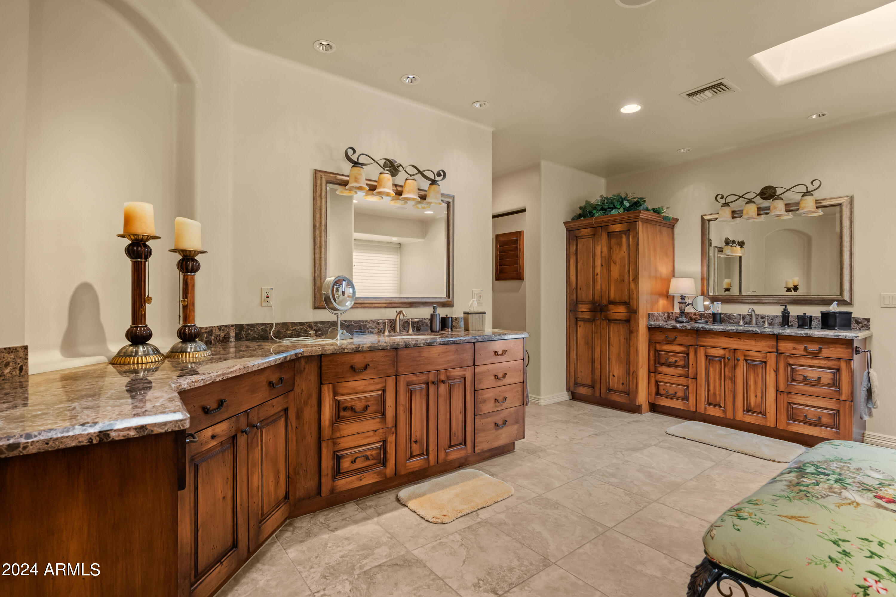 6211 N 51ST Place
