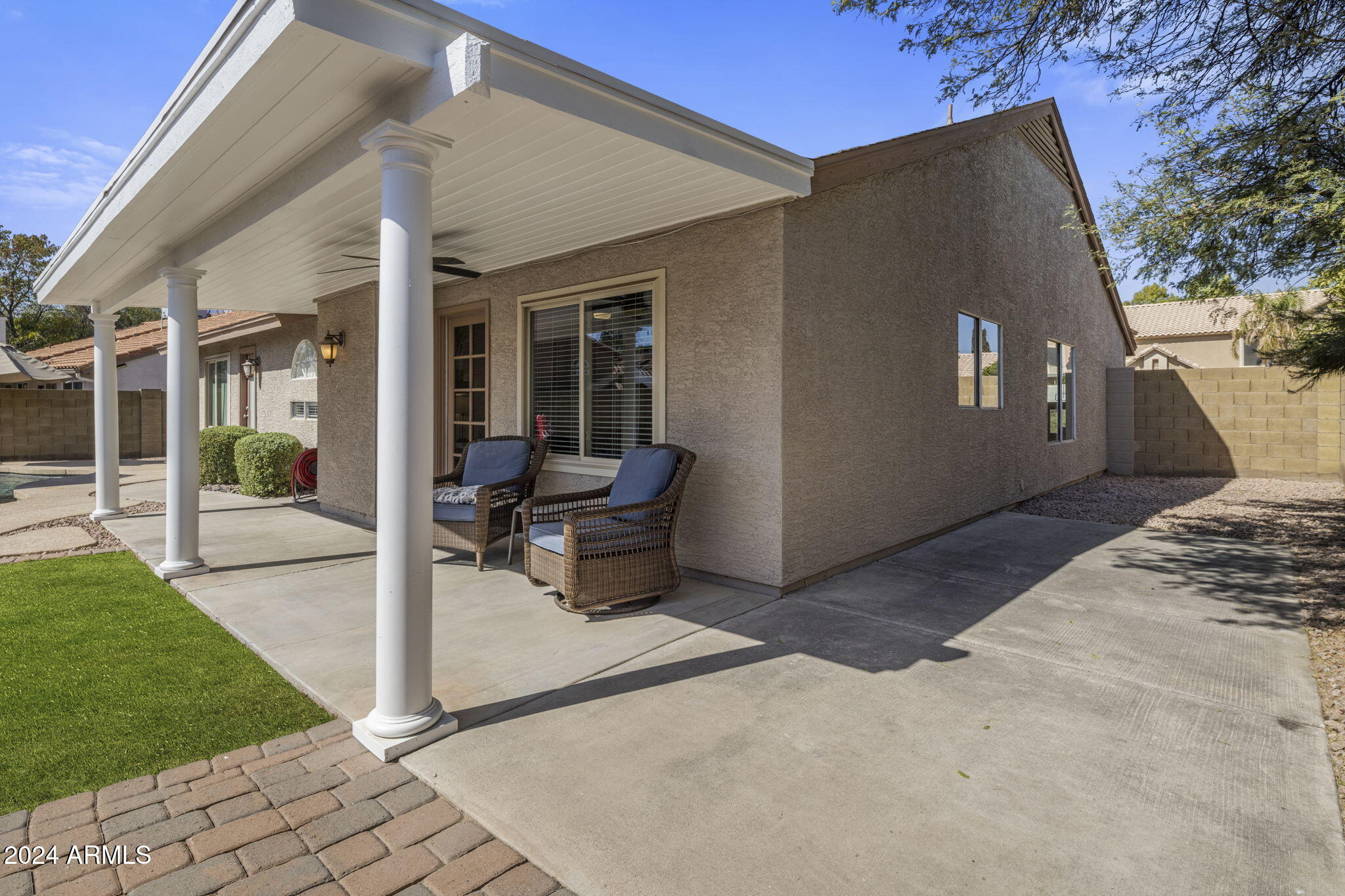 3509 E MORROW Drive