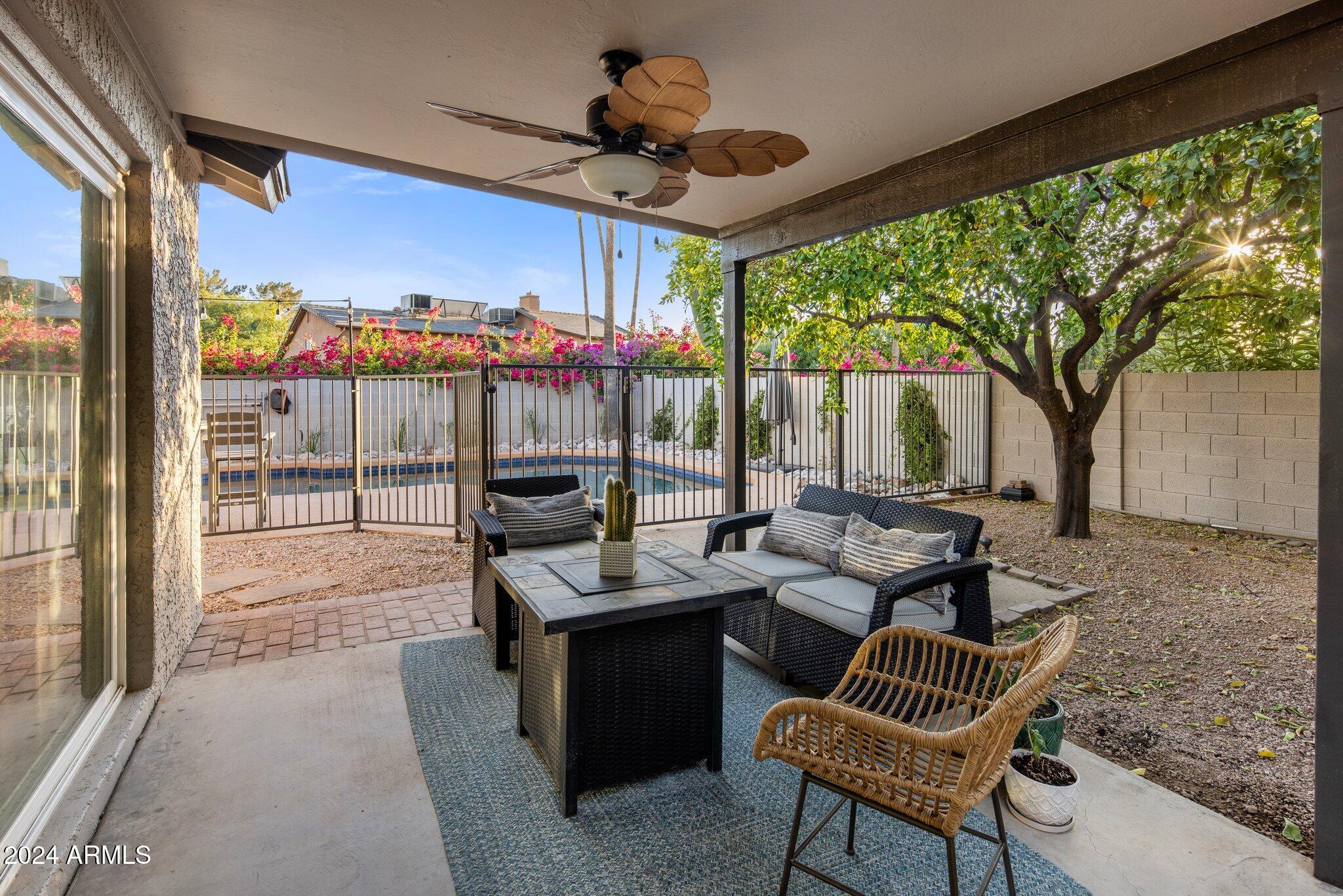 5349 E KELTON Lane