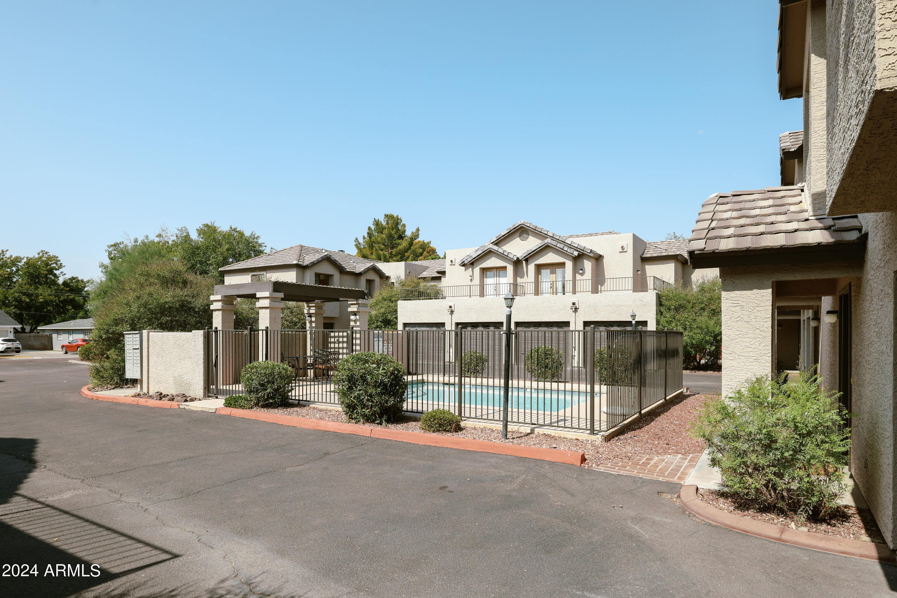 4316 E AVALON Drive # 4