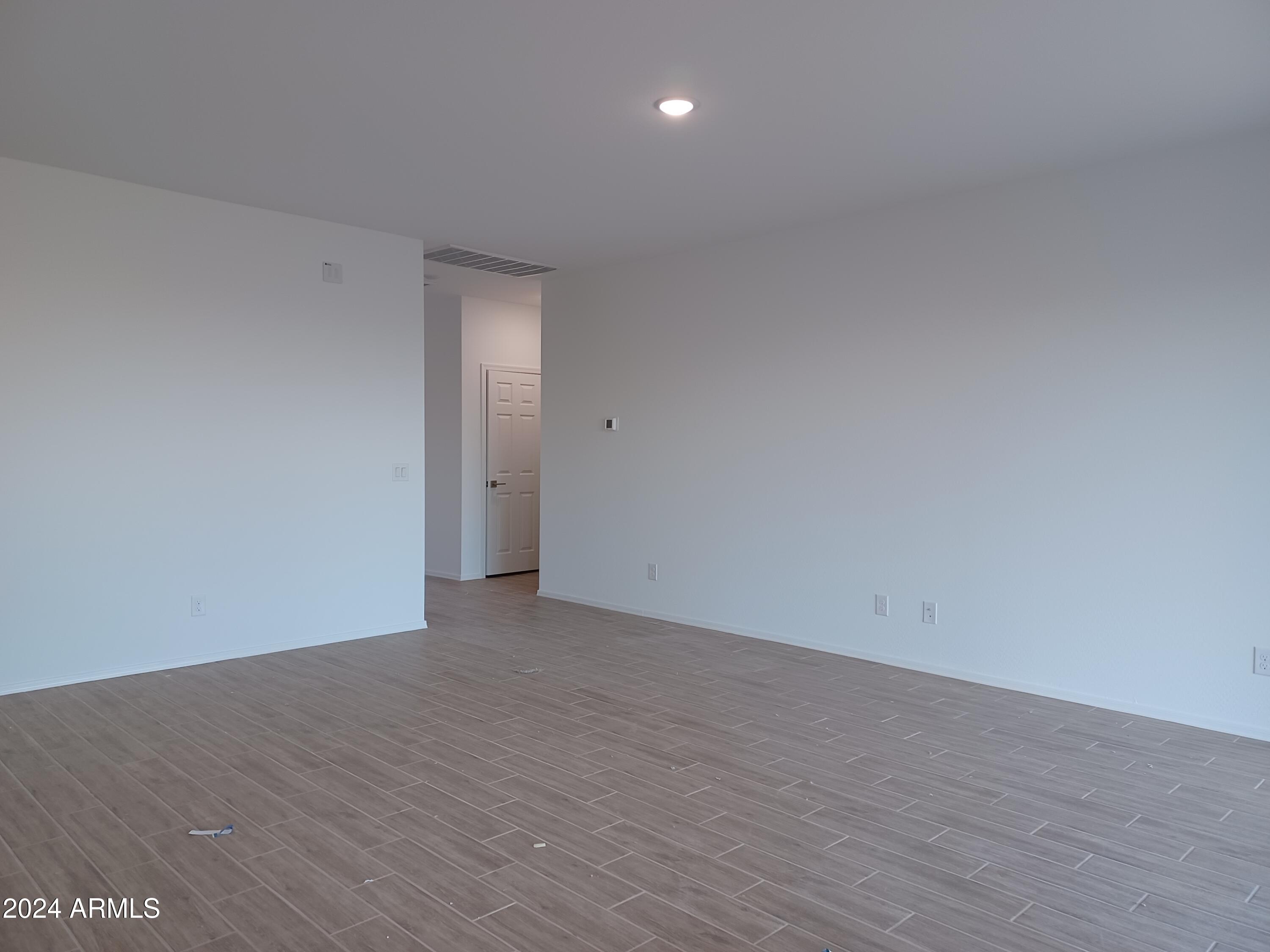 24115 W SUNLAND Avenue