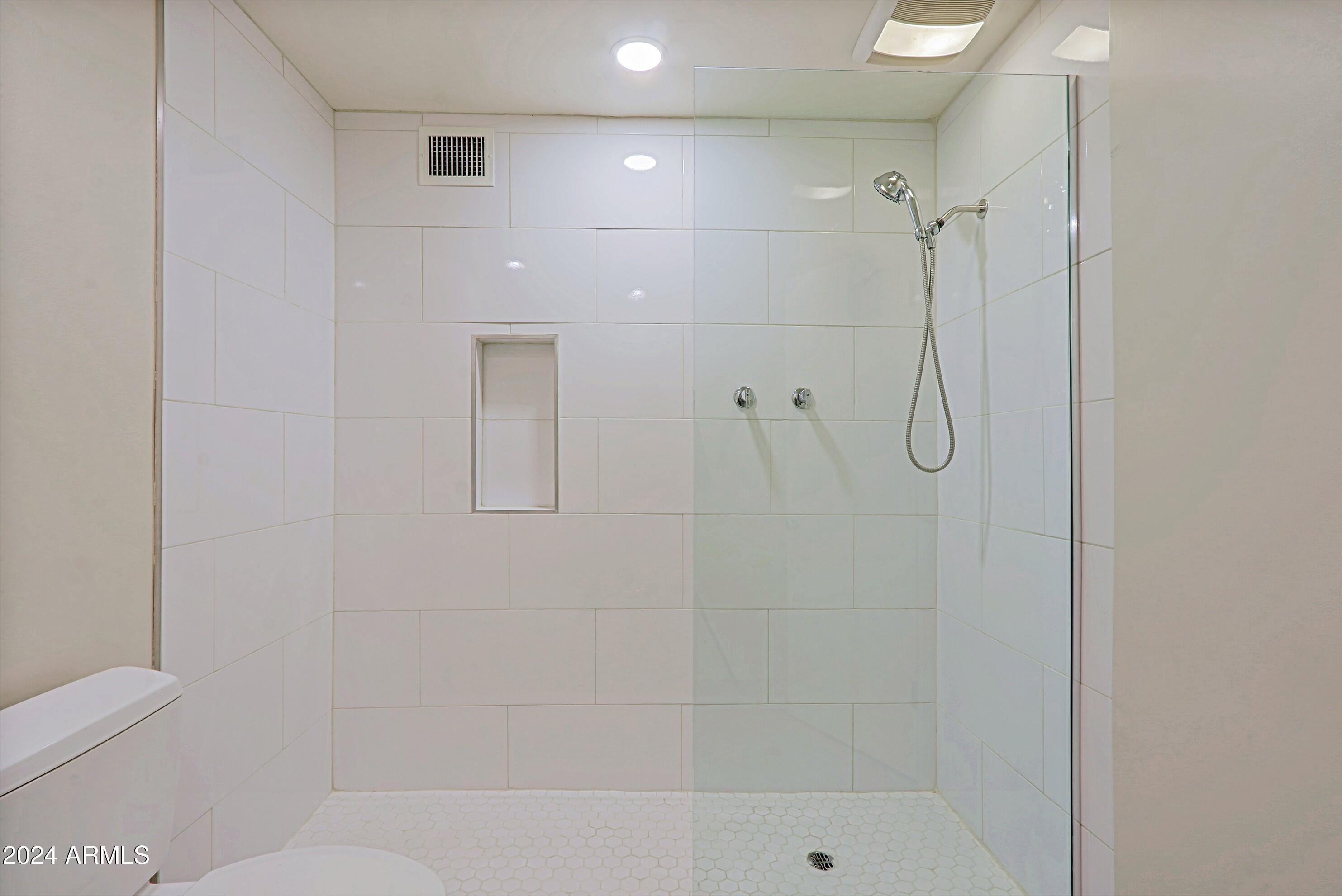 6203 N 12TH Place # 1