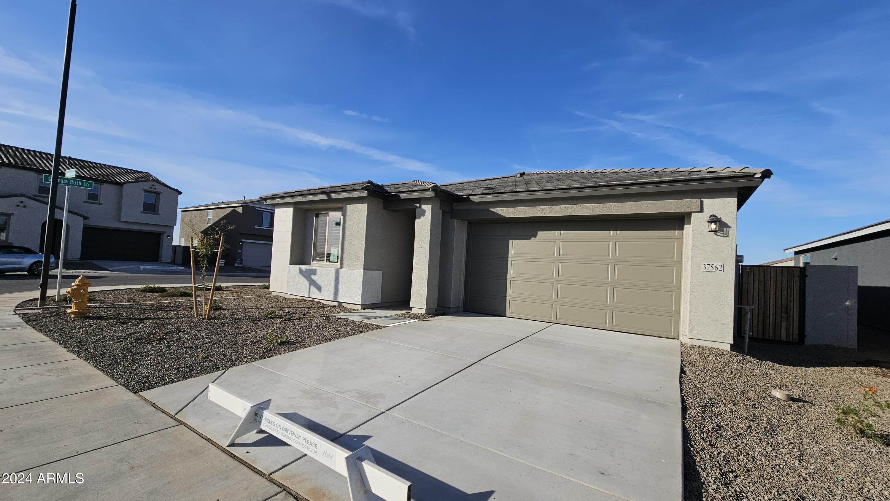 37562 N COWBOY Lane