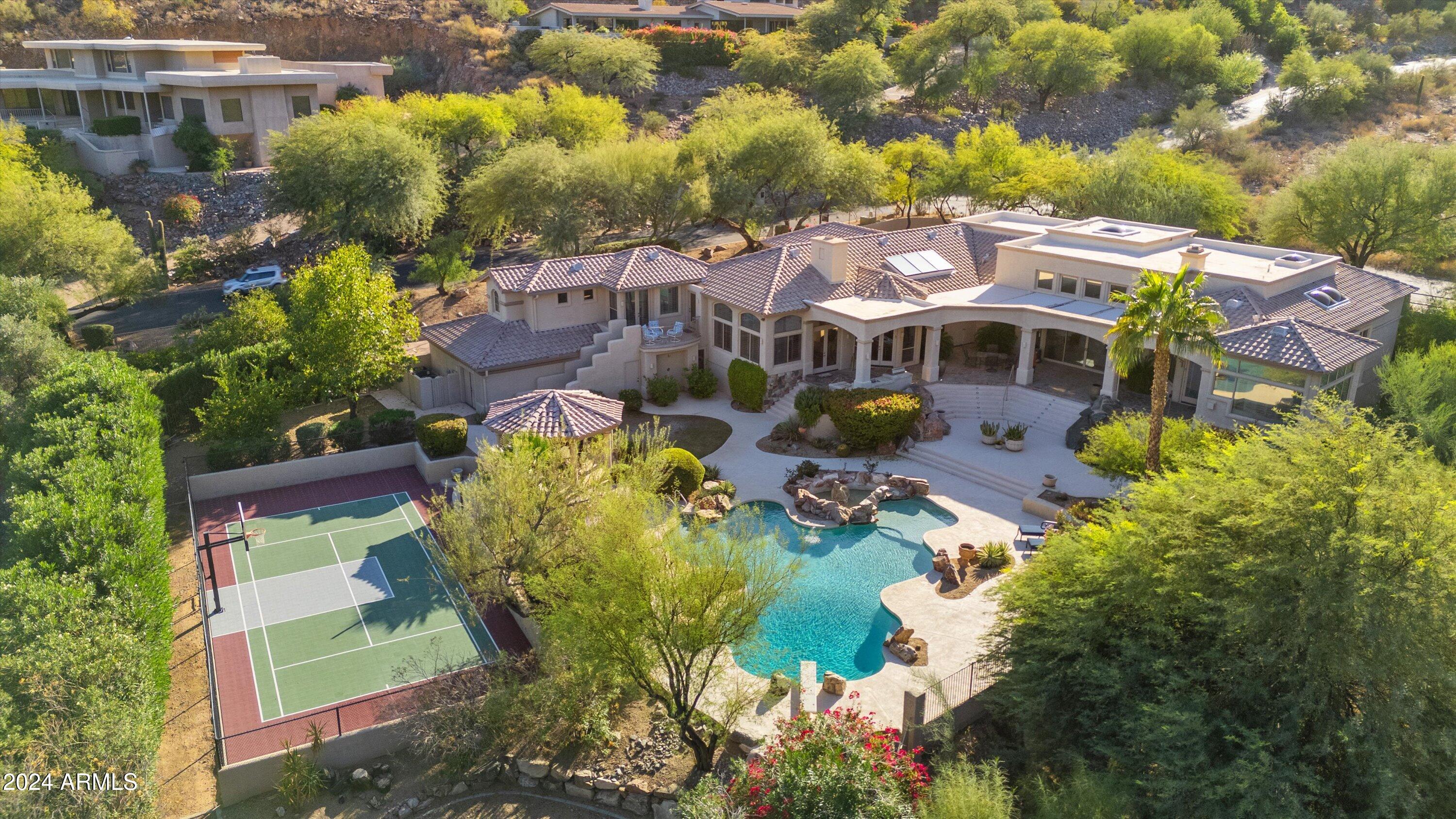 7801 N Sherri Lane