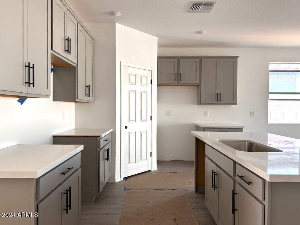 24118 W SUNLAND Avenue