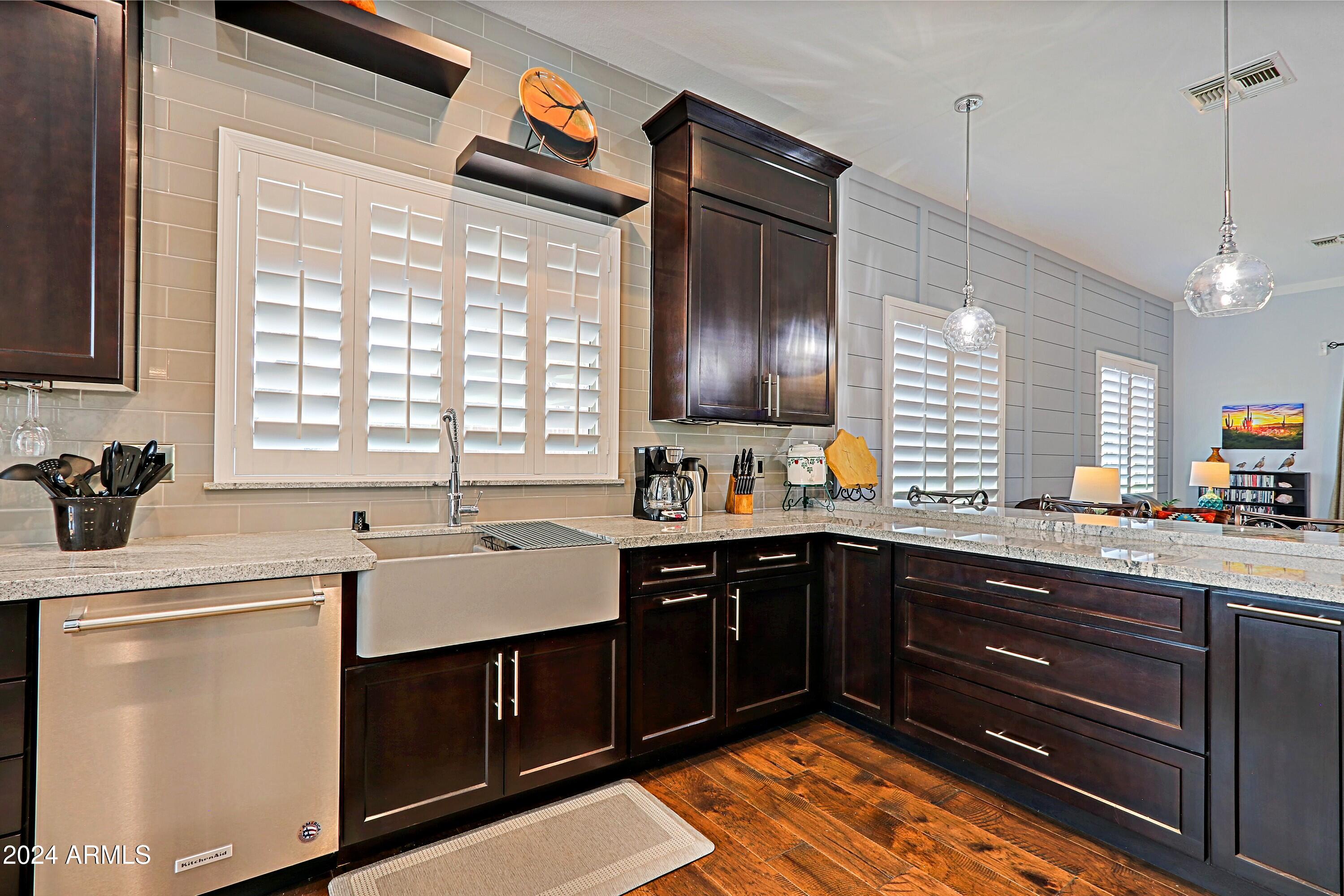 9338 E LAUREL Circle