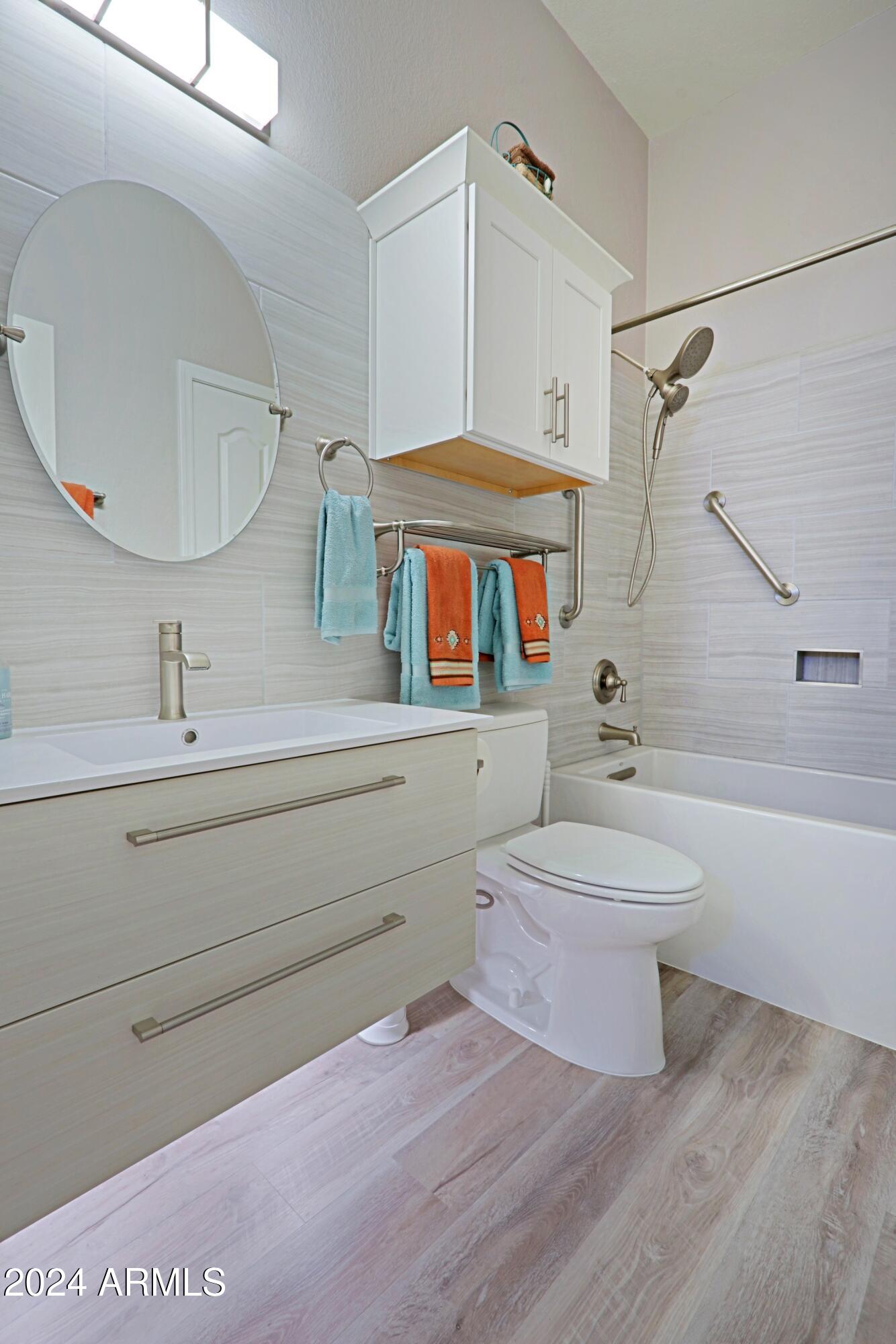 9338 E LAUREL Circle