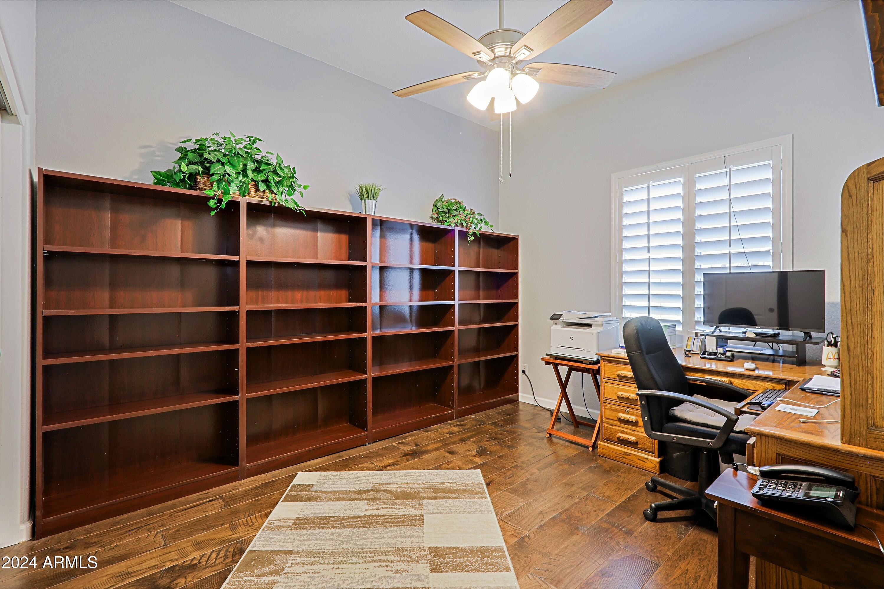 9338 E LAUREL Circle