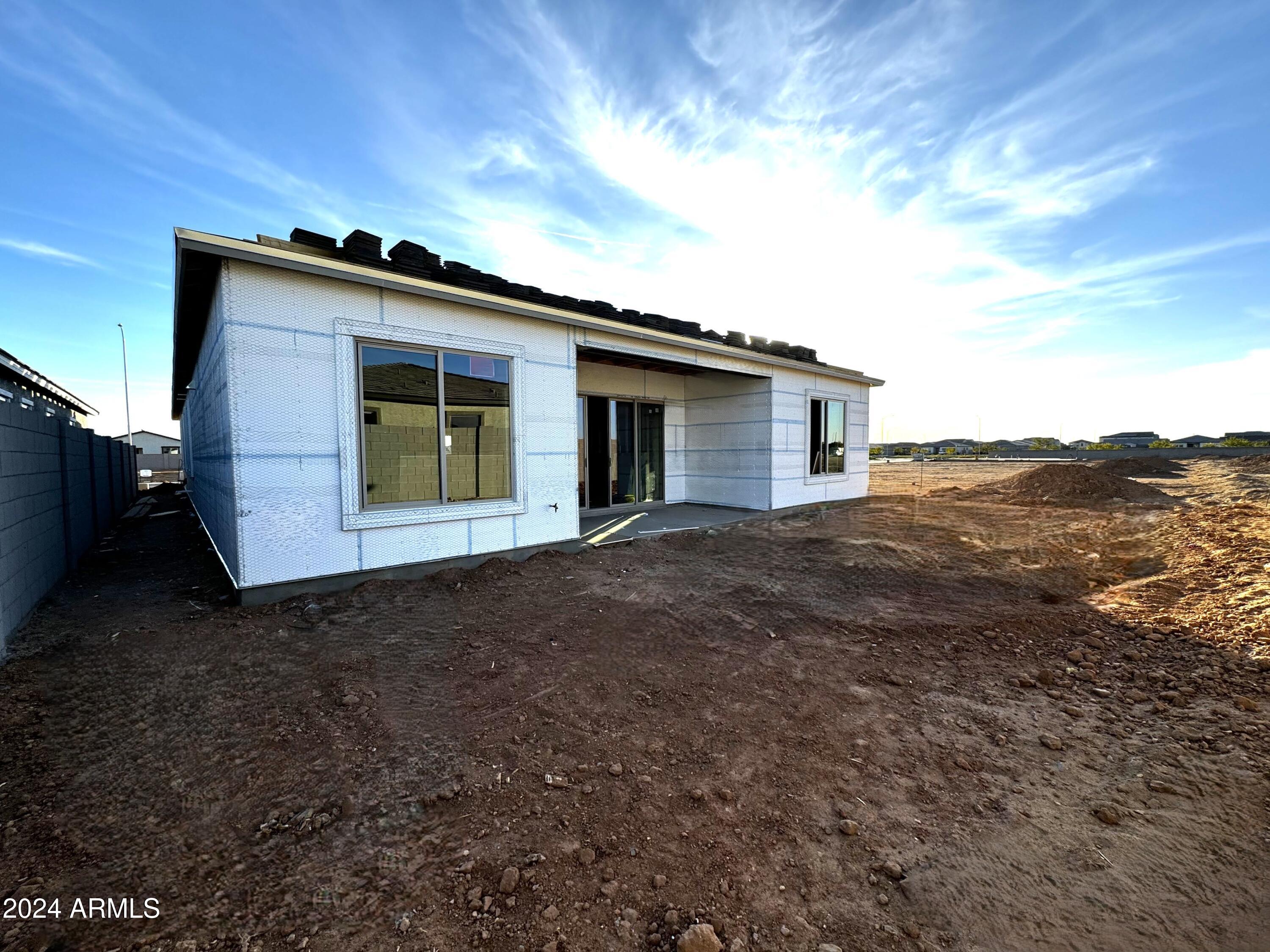 11450 E UTOPIA Avenue