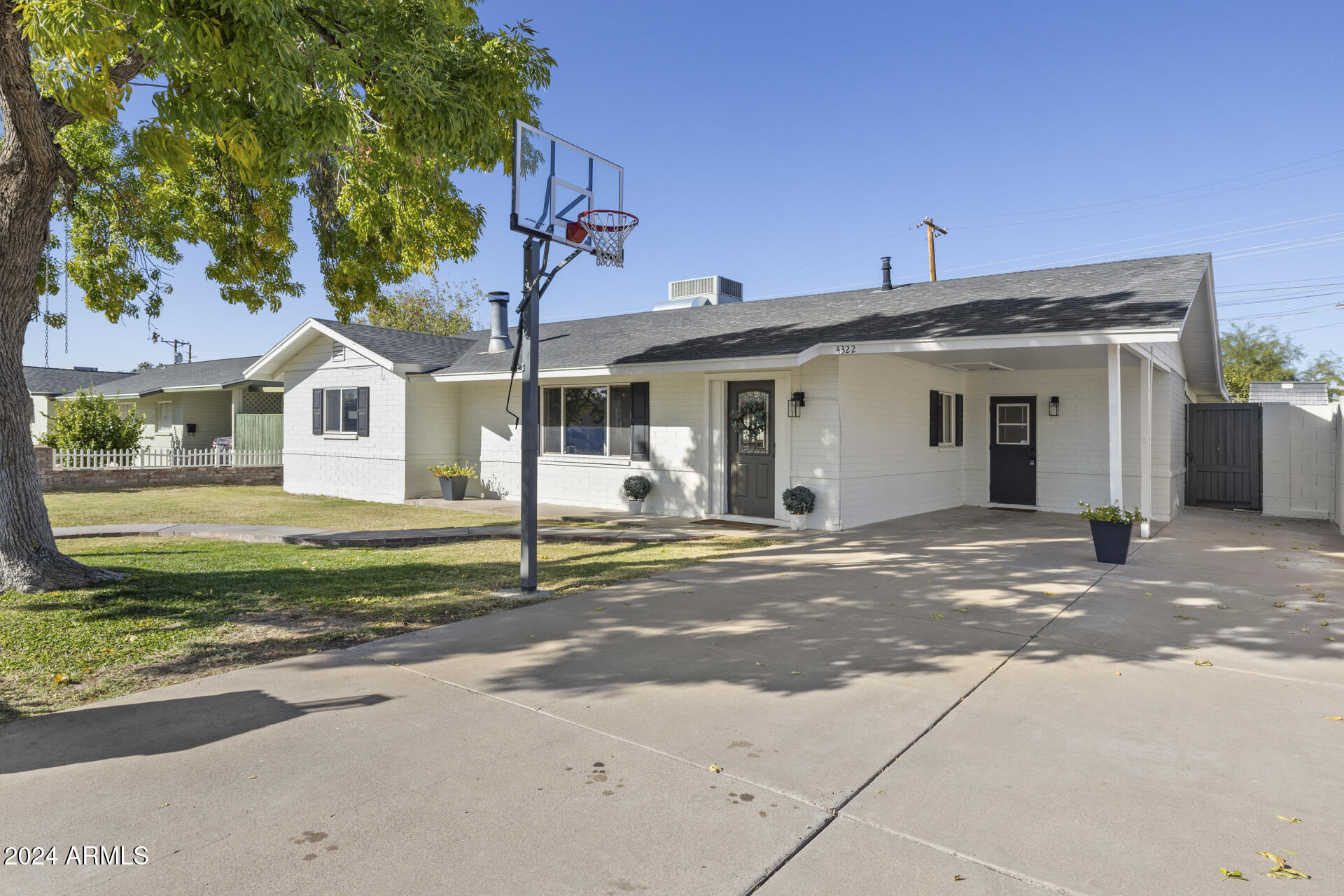 4322 E MULBERRY Drive